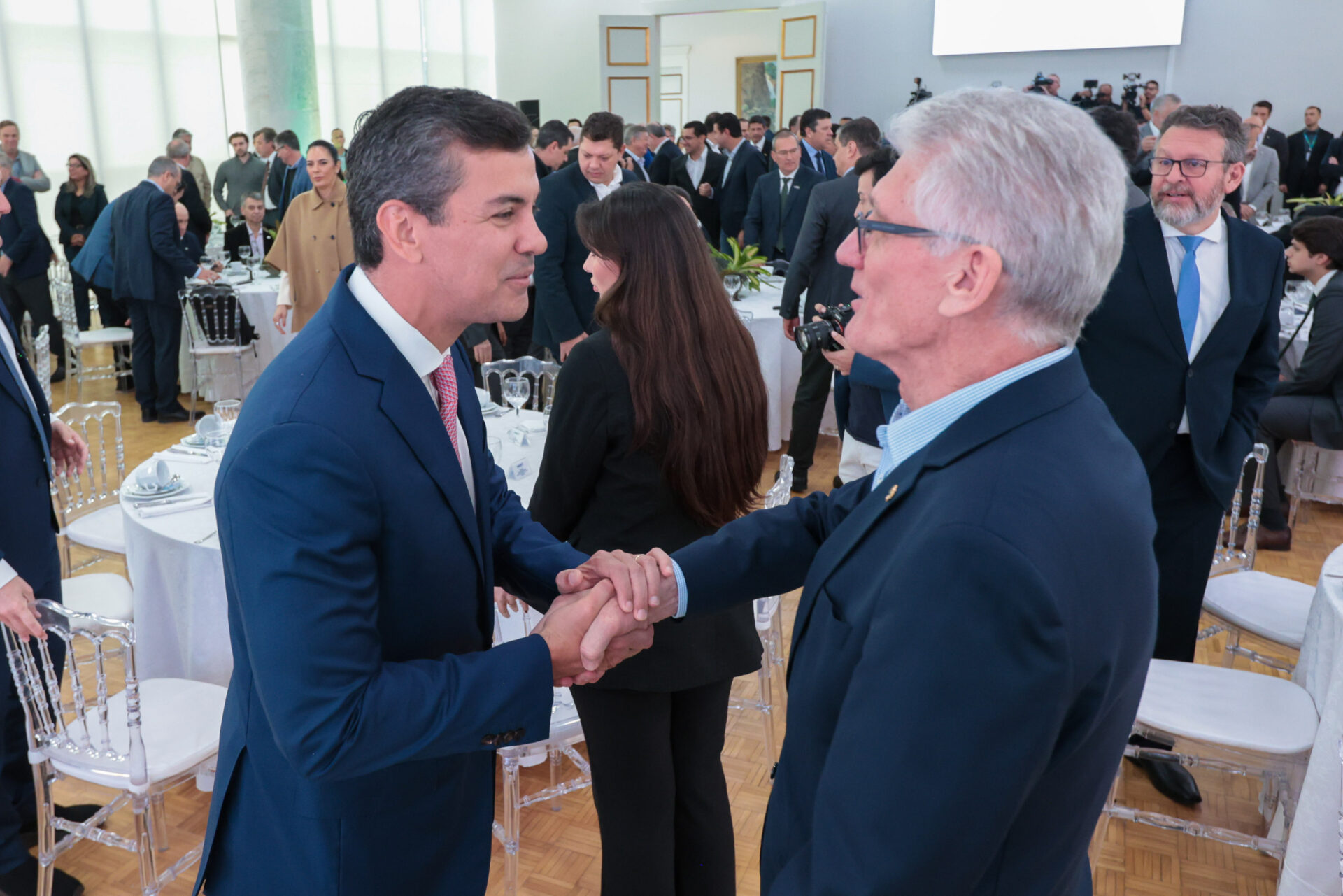 Ratinho Junior recebe Santiago Peña para debater novas oportunidades entre Paraná e Paraguai