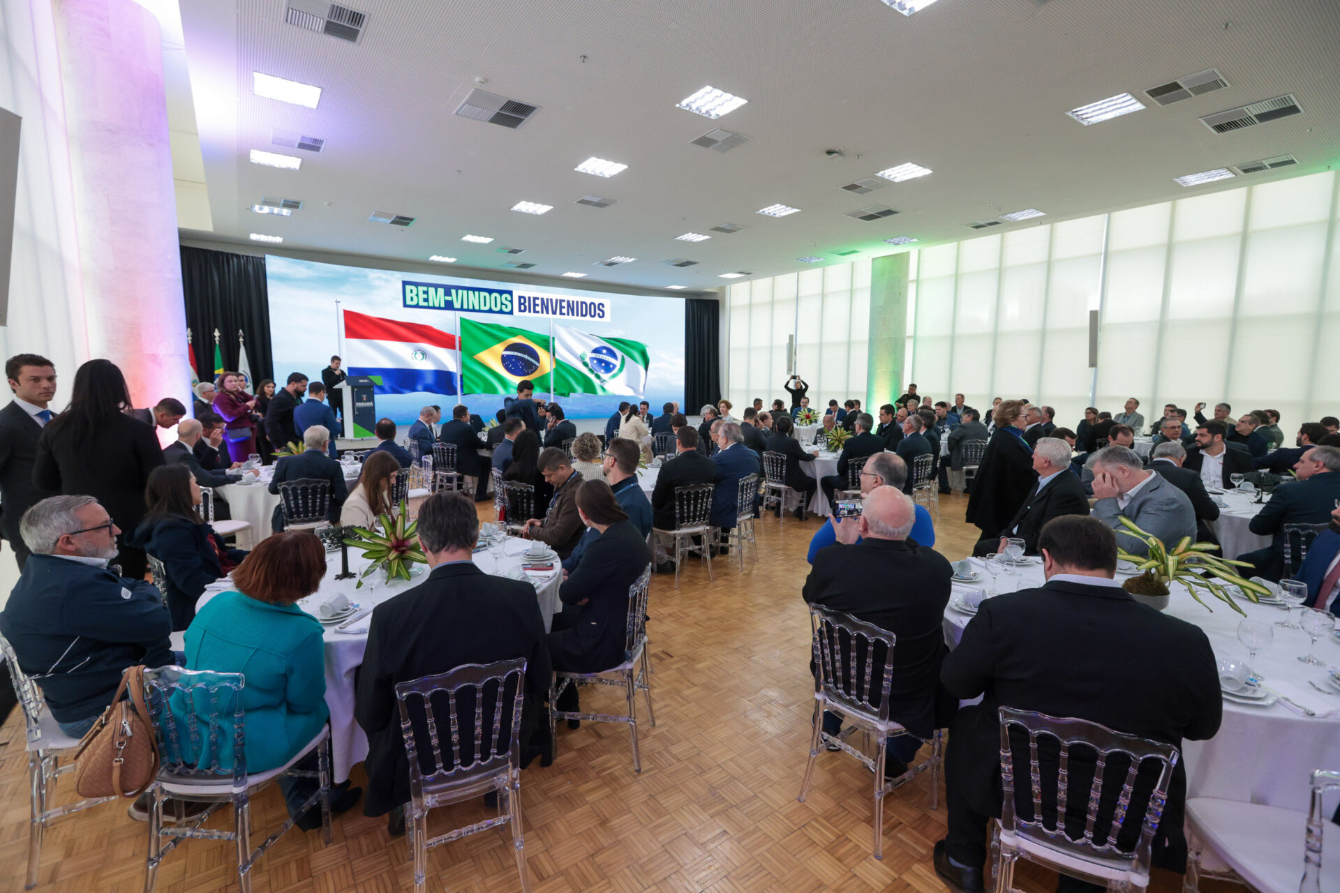 Ratinho Junior recebe Santiago Peña para debater novas oportunidades entre Paraná e Paraguai