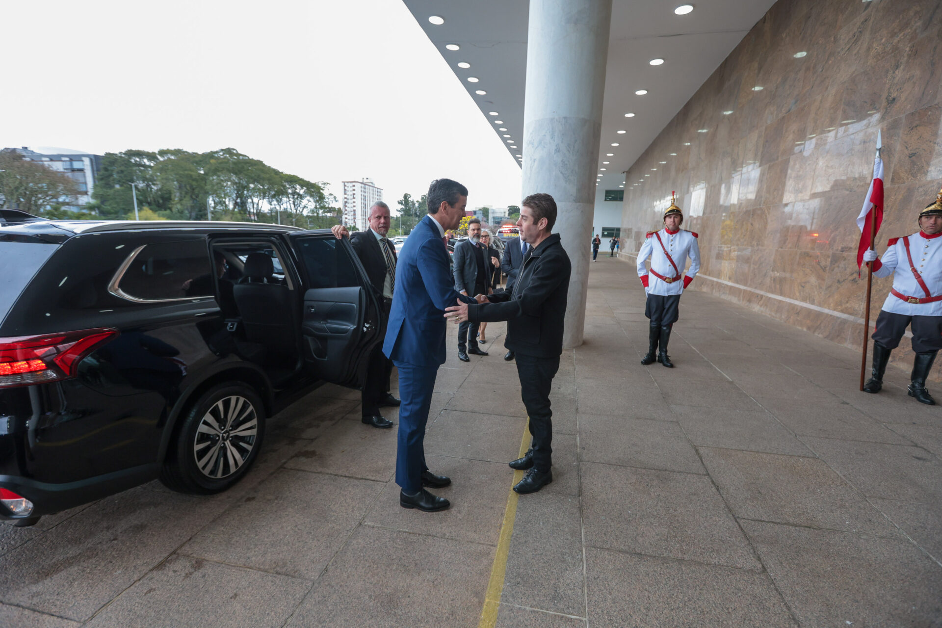 Ratinho Junior recebe Santiago Peña para debater novas oportunidades entre Paraná e Paraguai