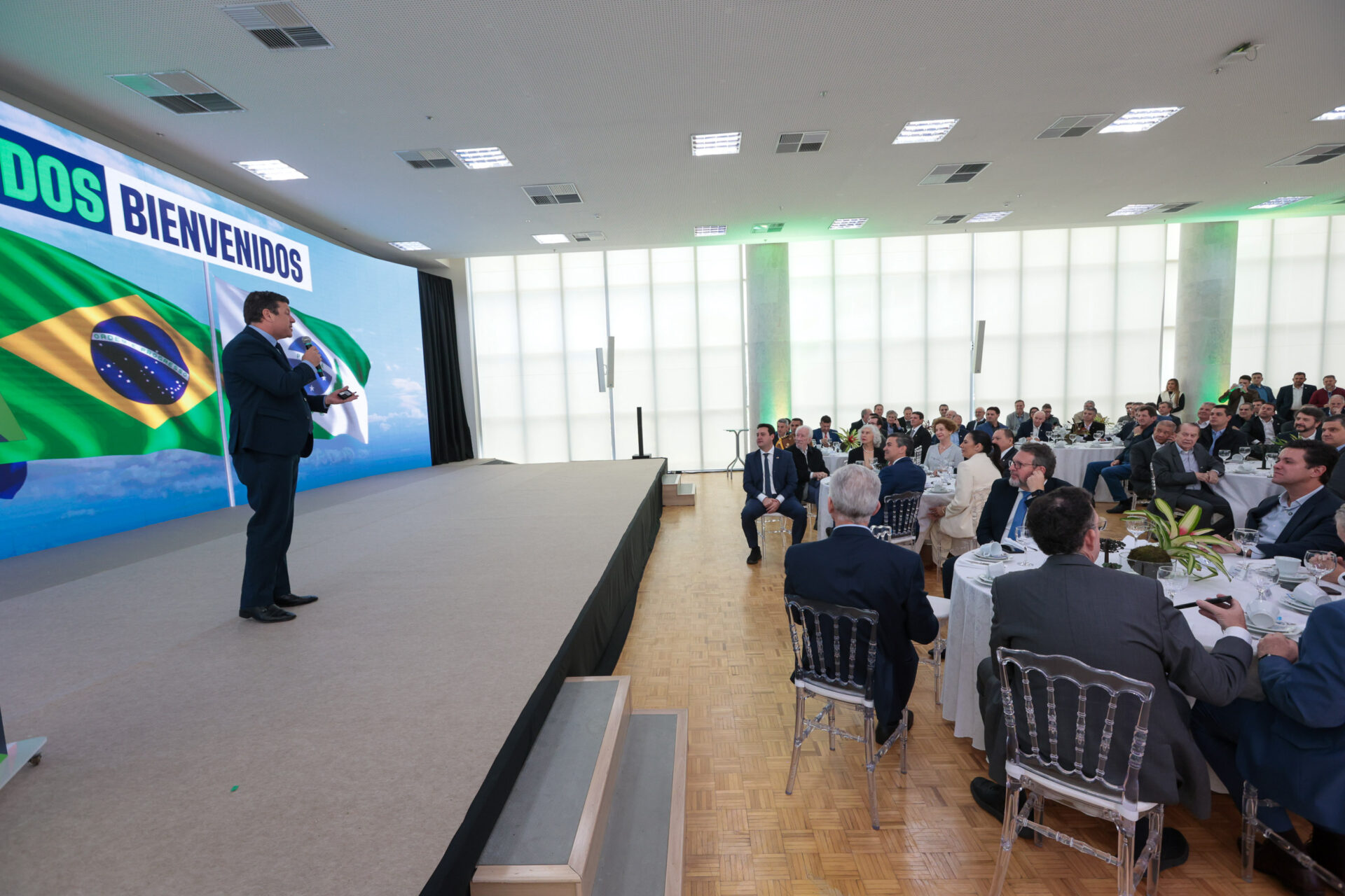 Ratinho Junior recebe Santiago Peña para debater novas oportunidades entre Paraná e Paraguai