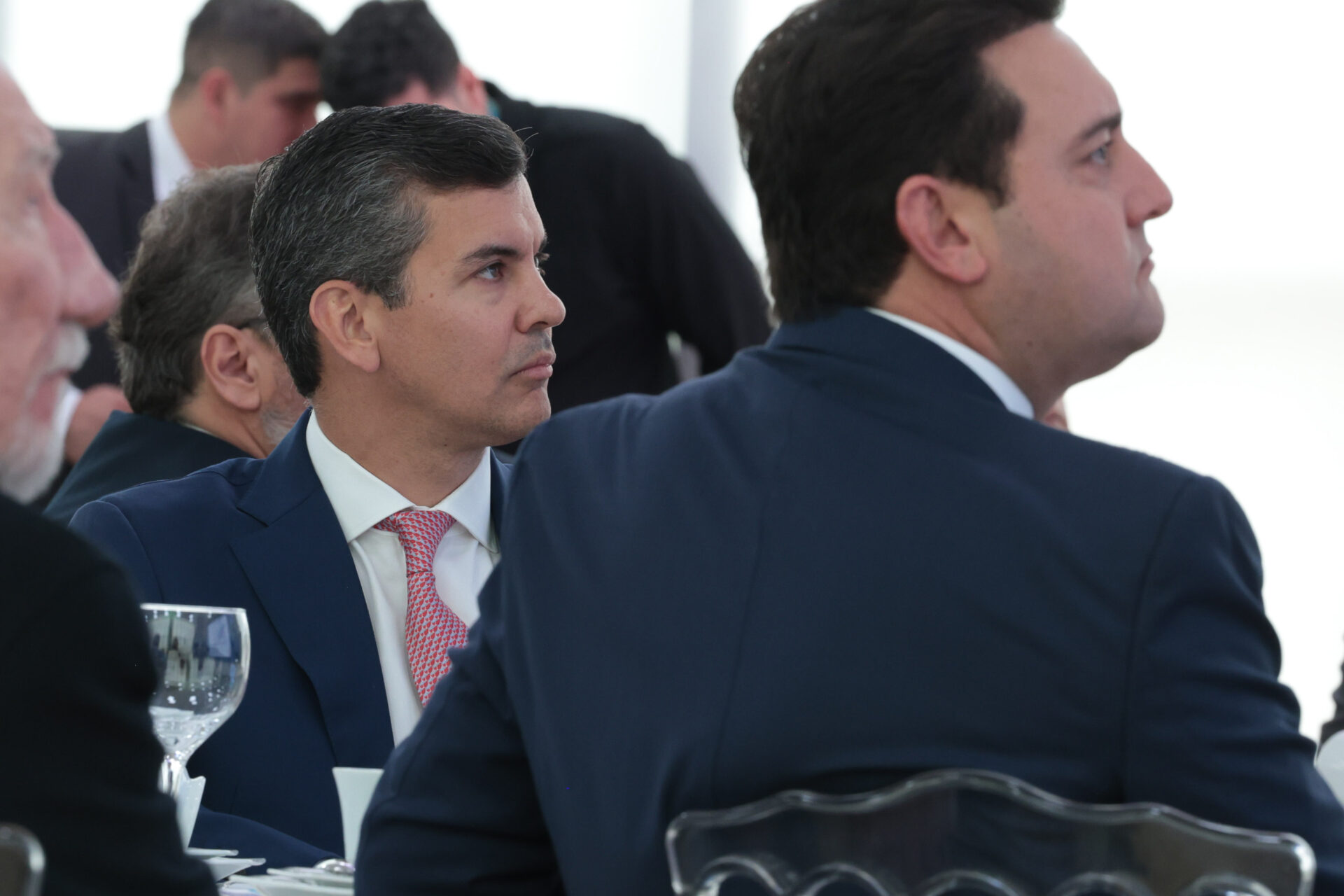 Ratinho Junior recebe Santiago Peña para debater novas oportunidades entre Paraná e Paraguai