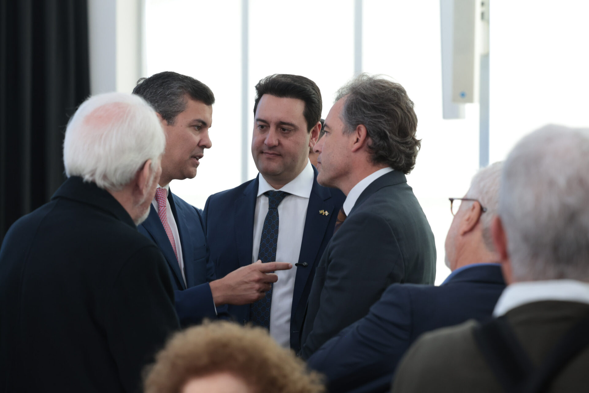 Ratinho Junior recebe Santiago Peña para debater novas oportunidades entre Paraná e Paraguai