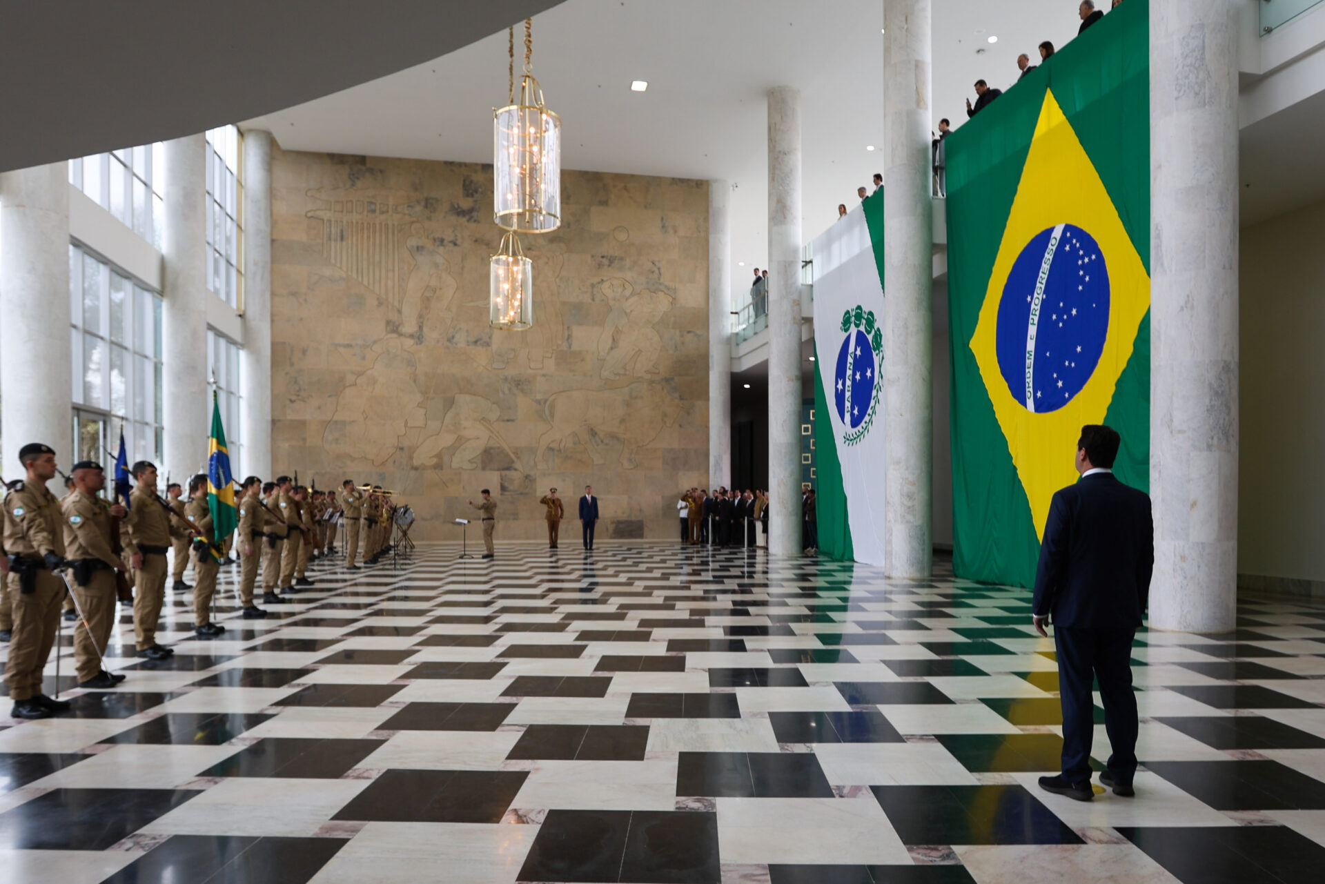 Ratinho Junior recebe Santiago Peña para debater novas oportunidades entre Paraná e Paraguai
