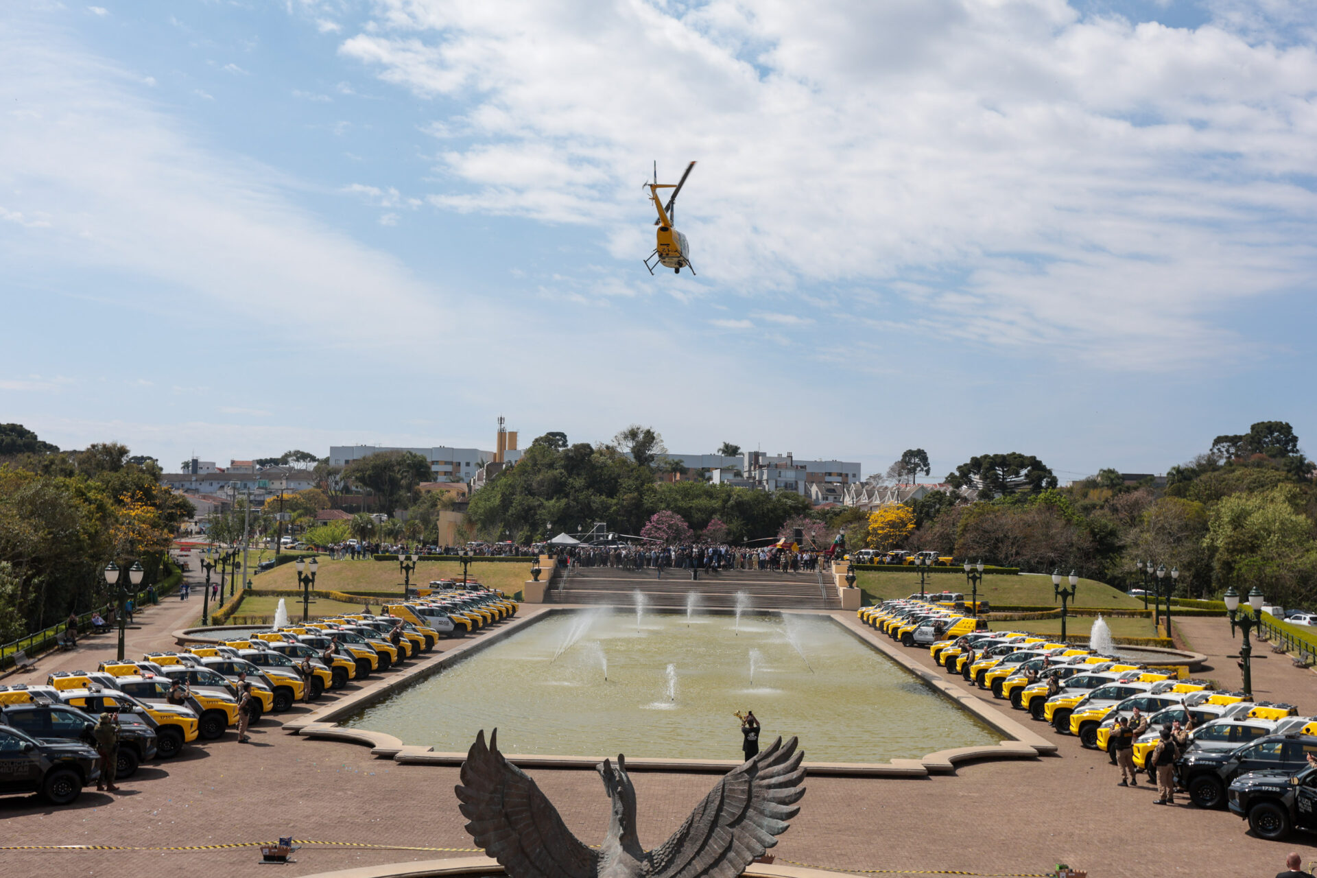 Com cinco novos helicópteros, Paraná tem a maior frota aérea da história da segurança pública