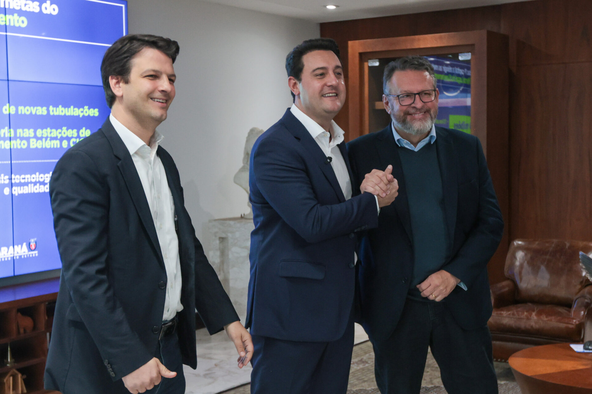 Governador anuncia R$ 456 milhões de investimentos da Sanepar para Curitiba