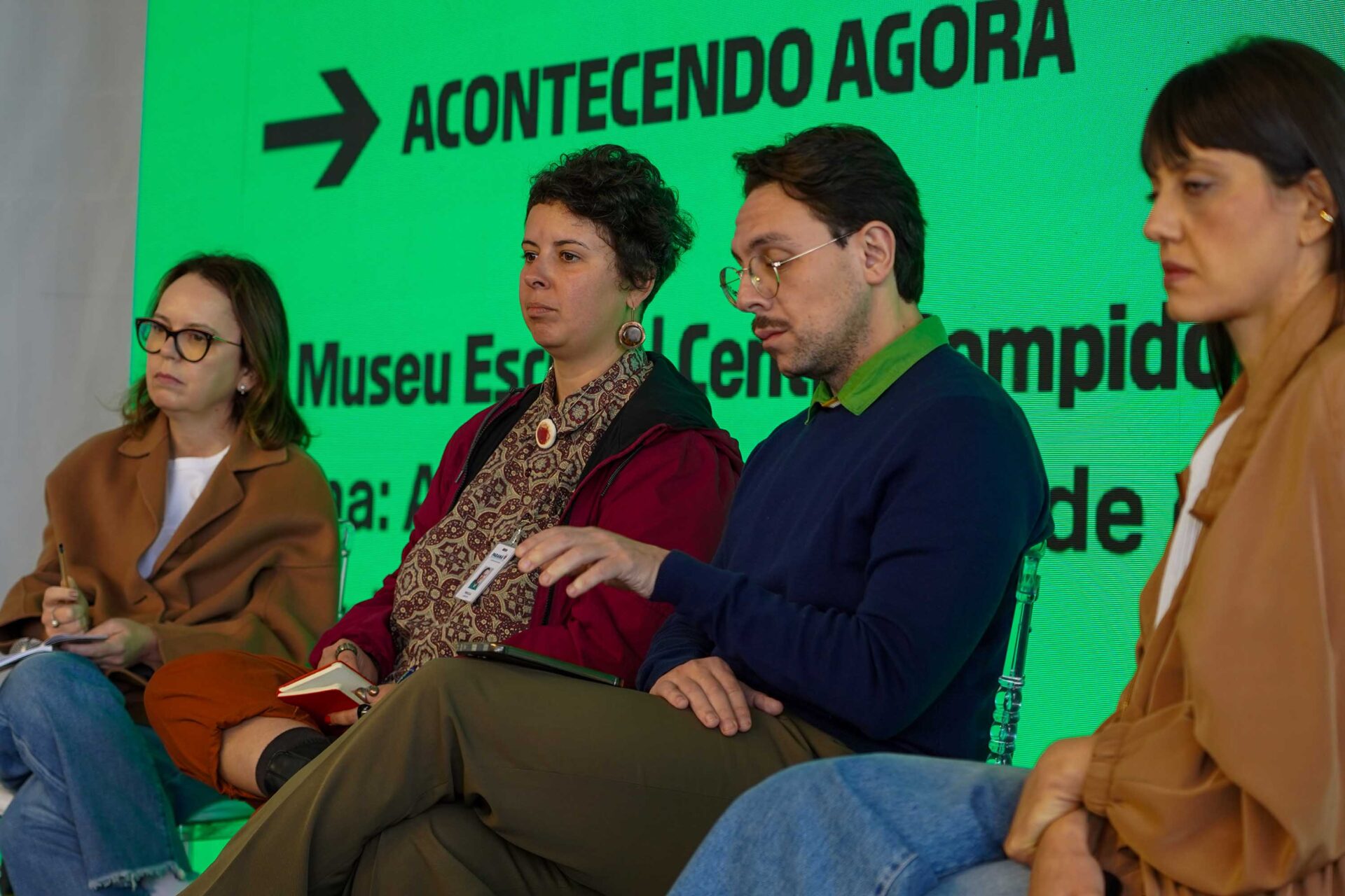 Comunidade de Foz participa de encontro com equipe do Centre Pompidou Paraná para debater novo museu