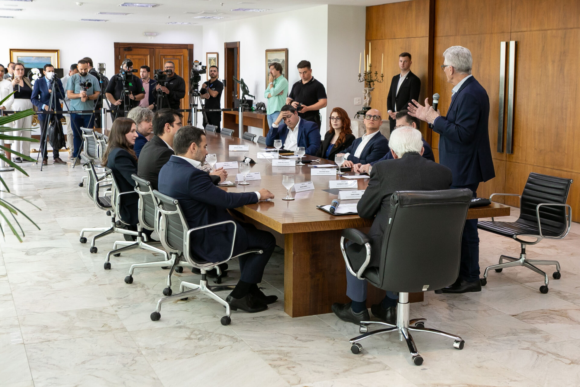 Governo do Paraná e BlackRock anunciam parceria para buscar investimentos internacionais