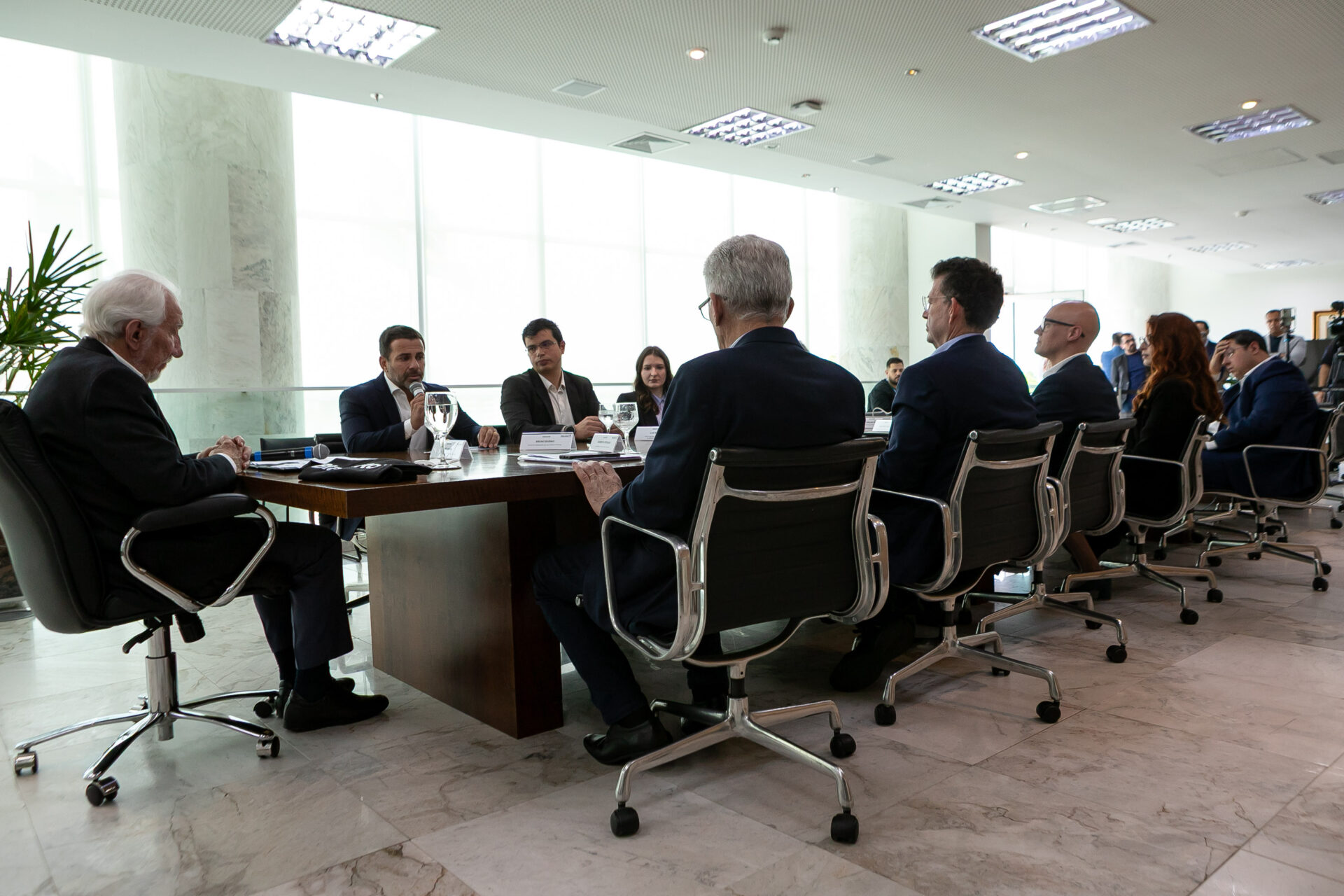 Governo do Paraná e BlackRock anunciam parceria para buscar investimentos internacionais