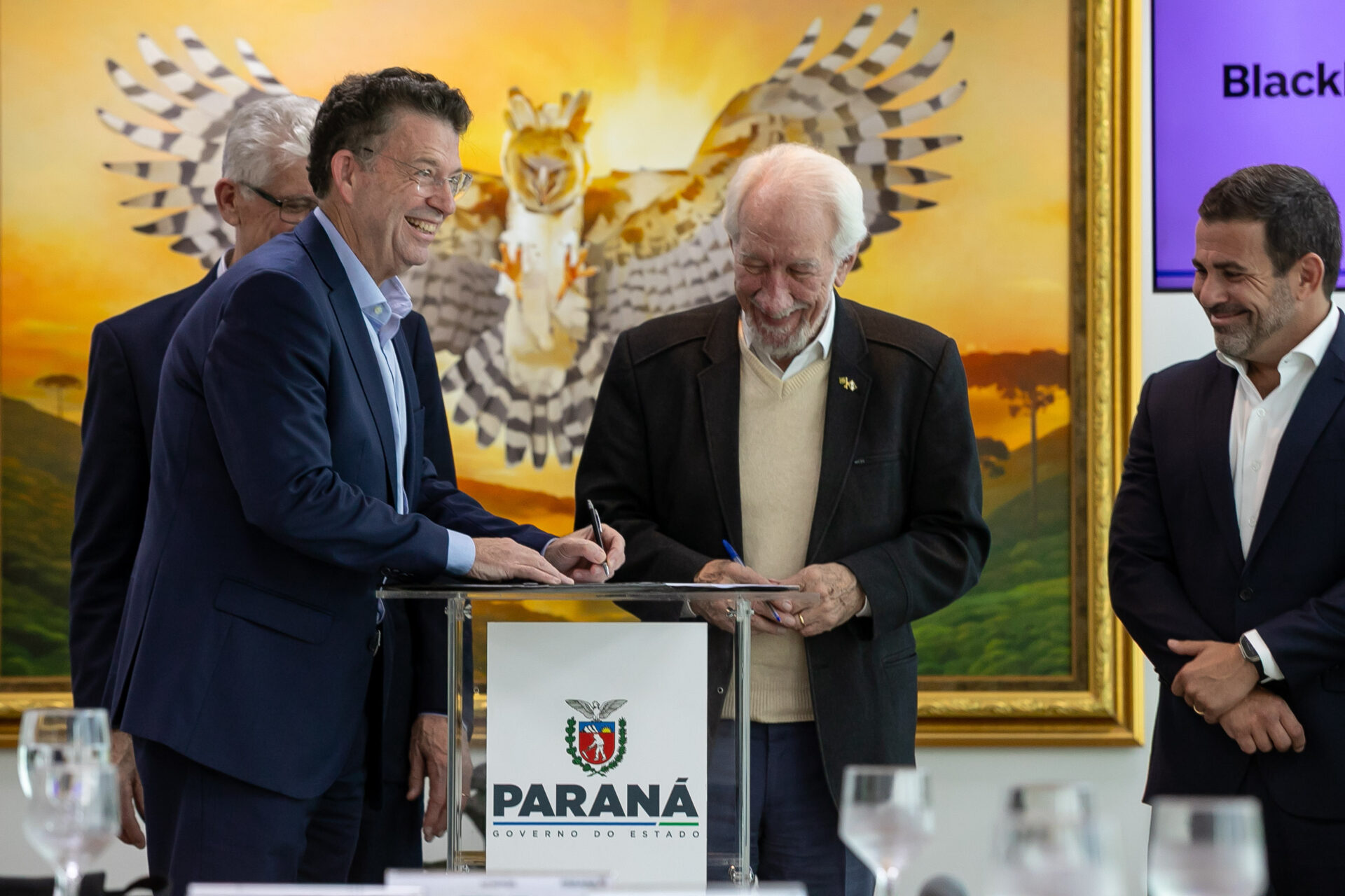 Governo do Paraná e BlackRock anunciam parceria para buscar investimentos internacionais