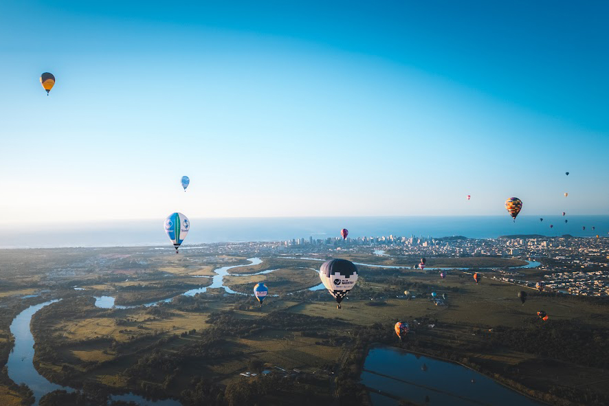 Festival da Primavera reunirá balões, gastronomia, música e lazer nos Campos Gerais