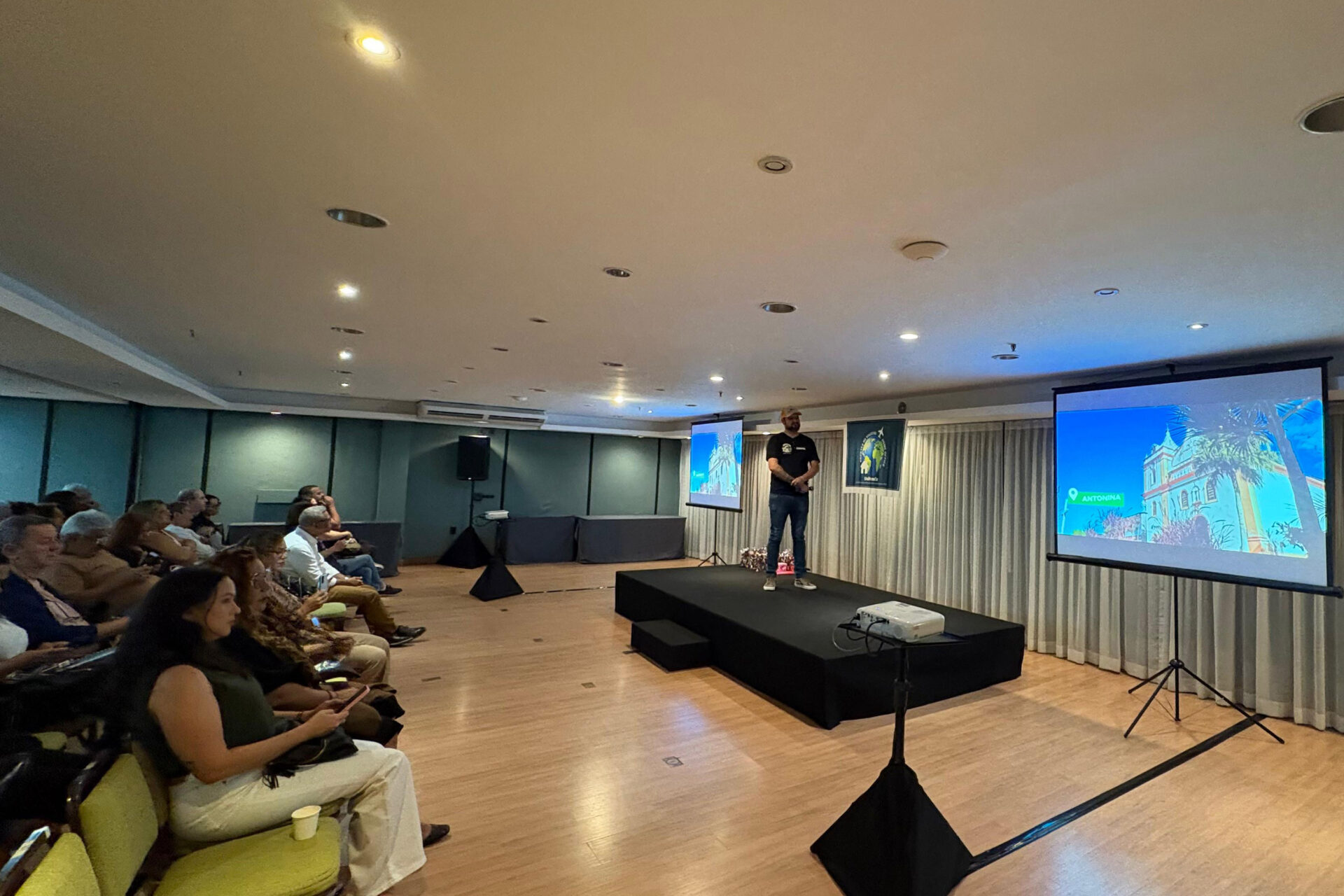 Paraná apresenta potencial turístico para agentes de viagens no Home Office Tur