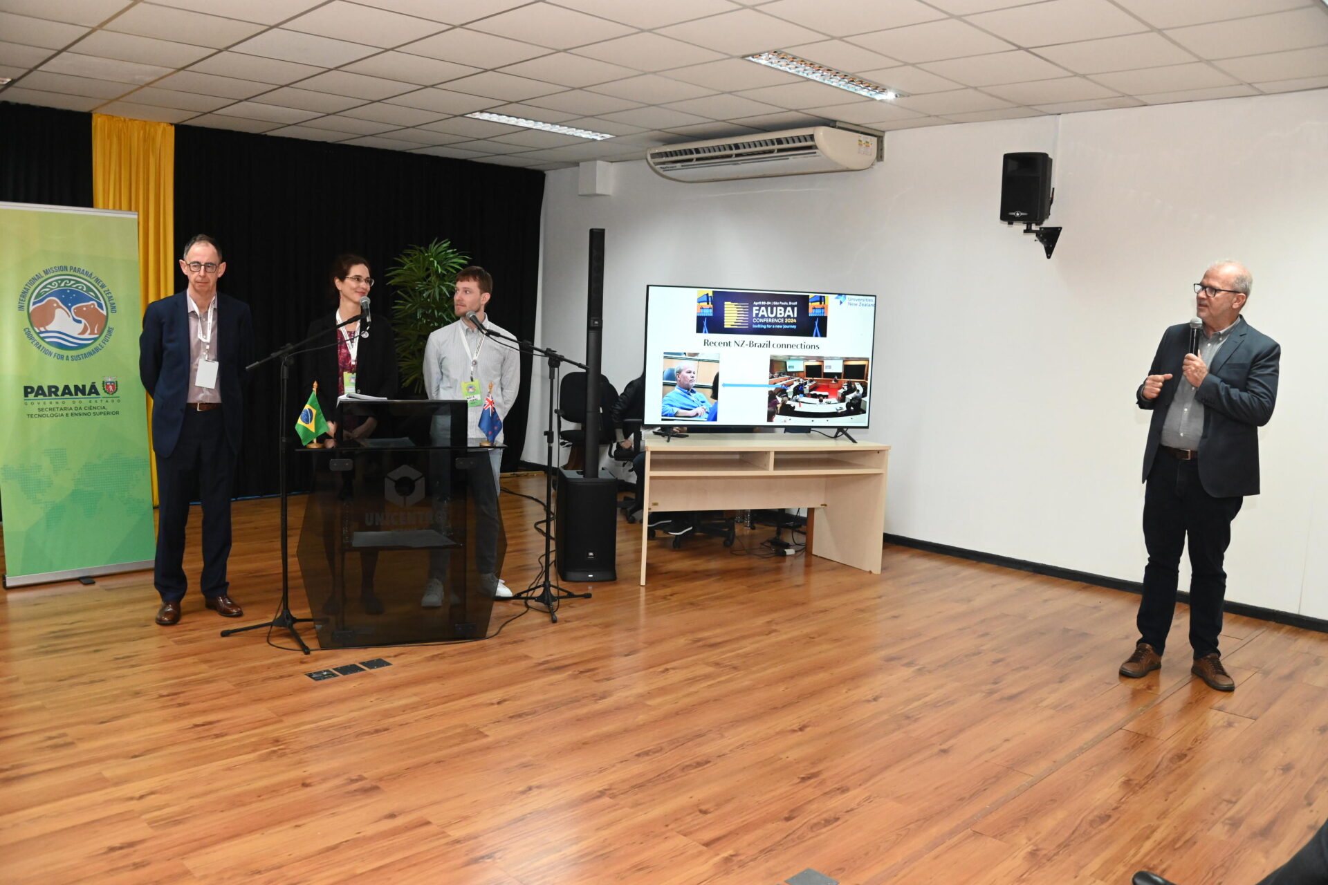 Missão da Nova Zelândia visita universidades estaduais do Paraná em busca de parcerias