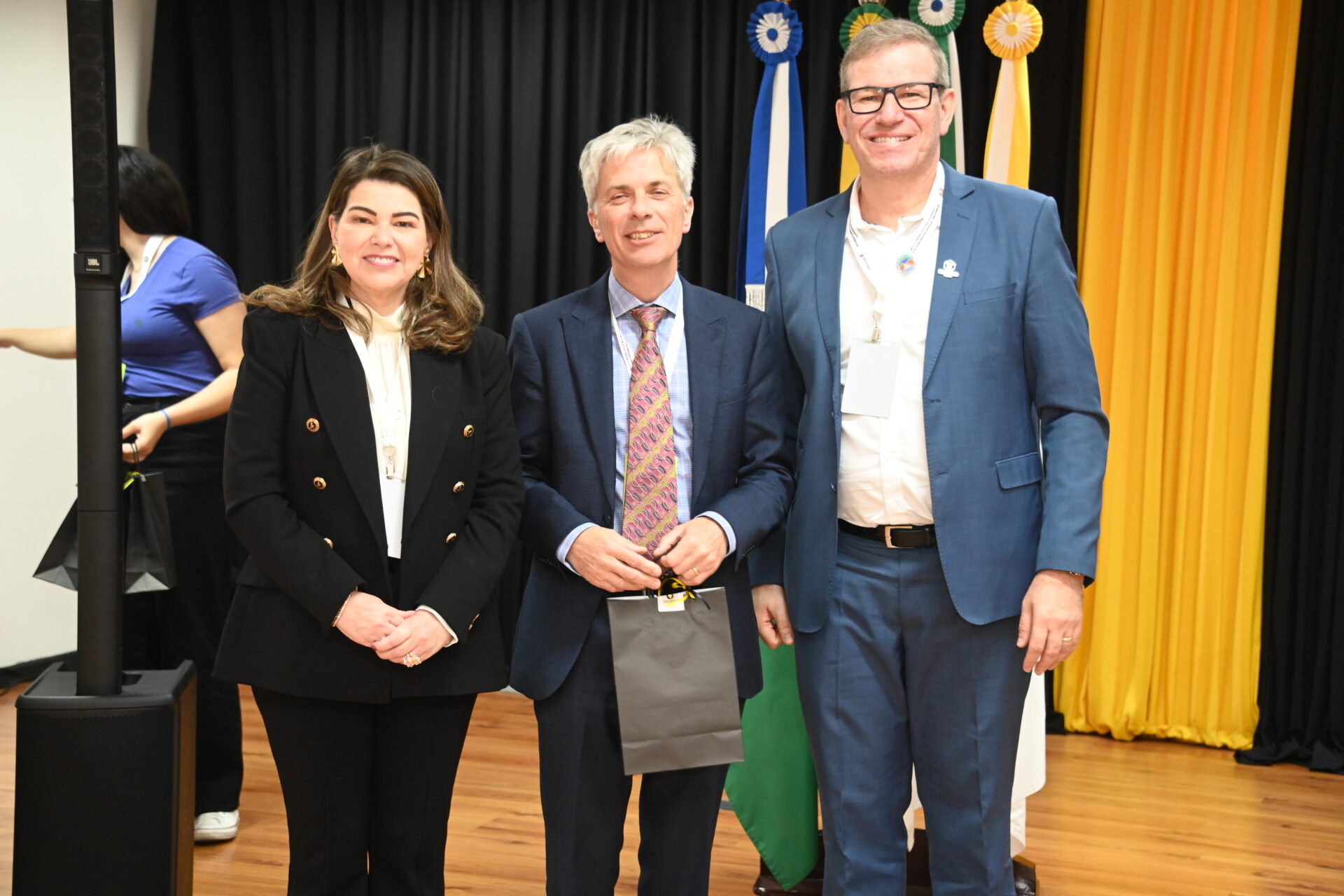 Missão da Nova Zelândia visita universidades estaduais do Paraná em busca de parcerias