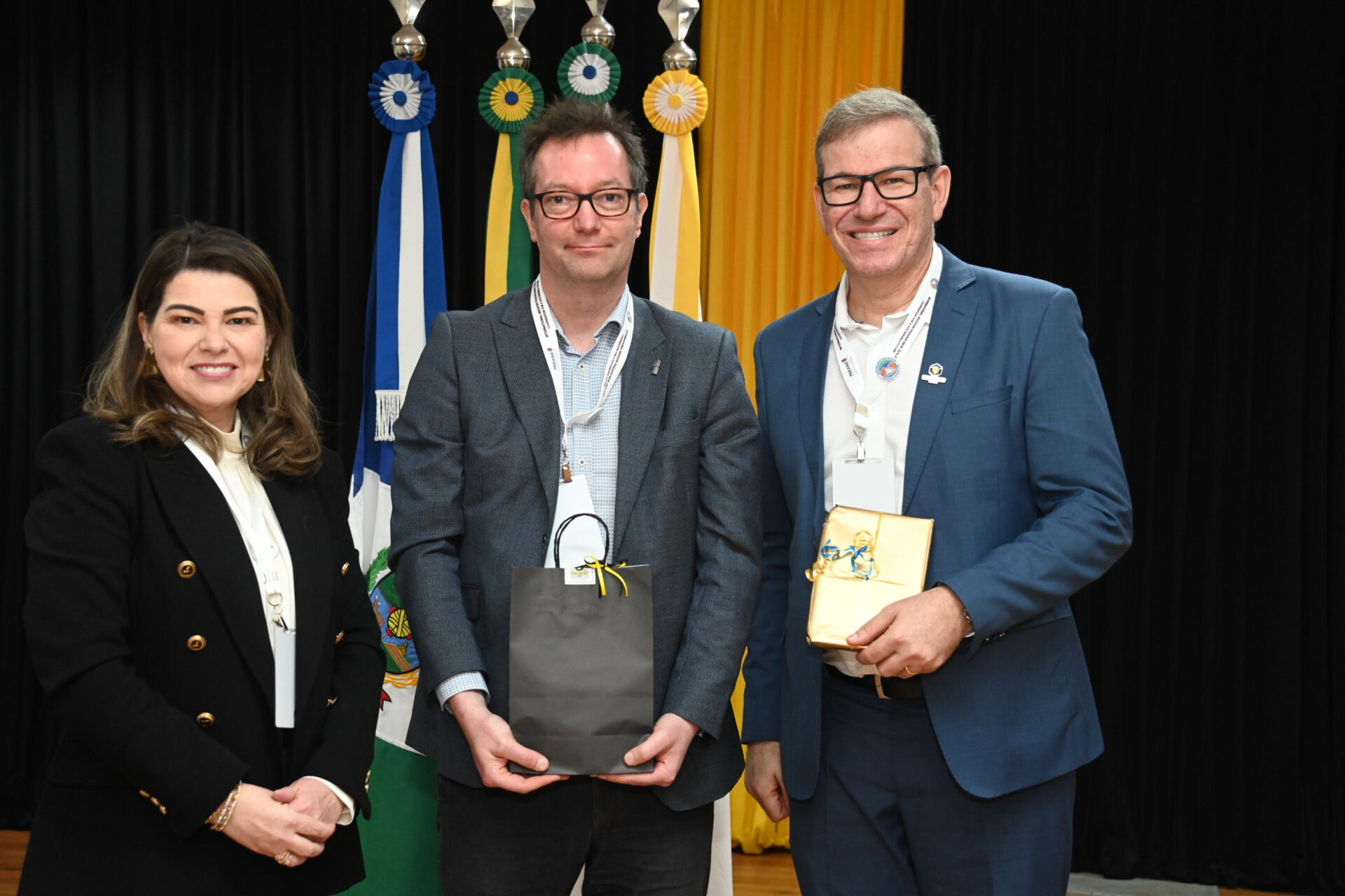 Missão da Nova Zelândia visita universidades estaduais do Paraná em busca de parcerias