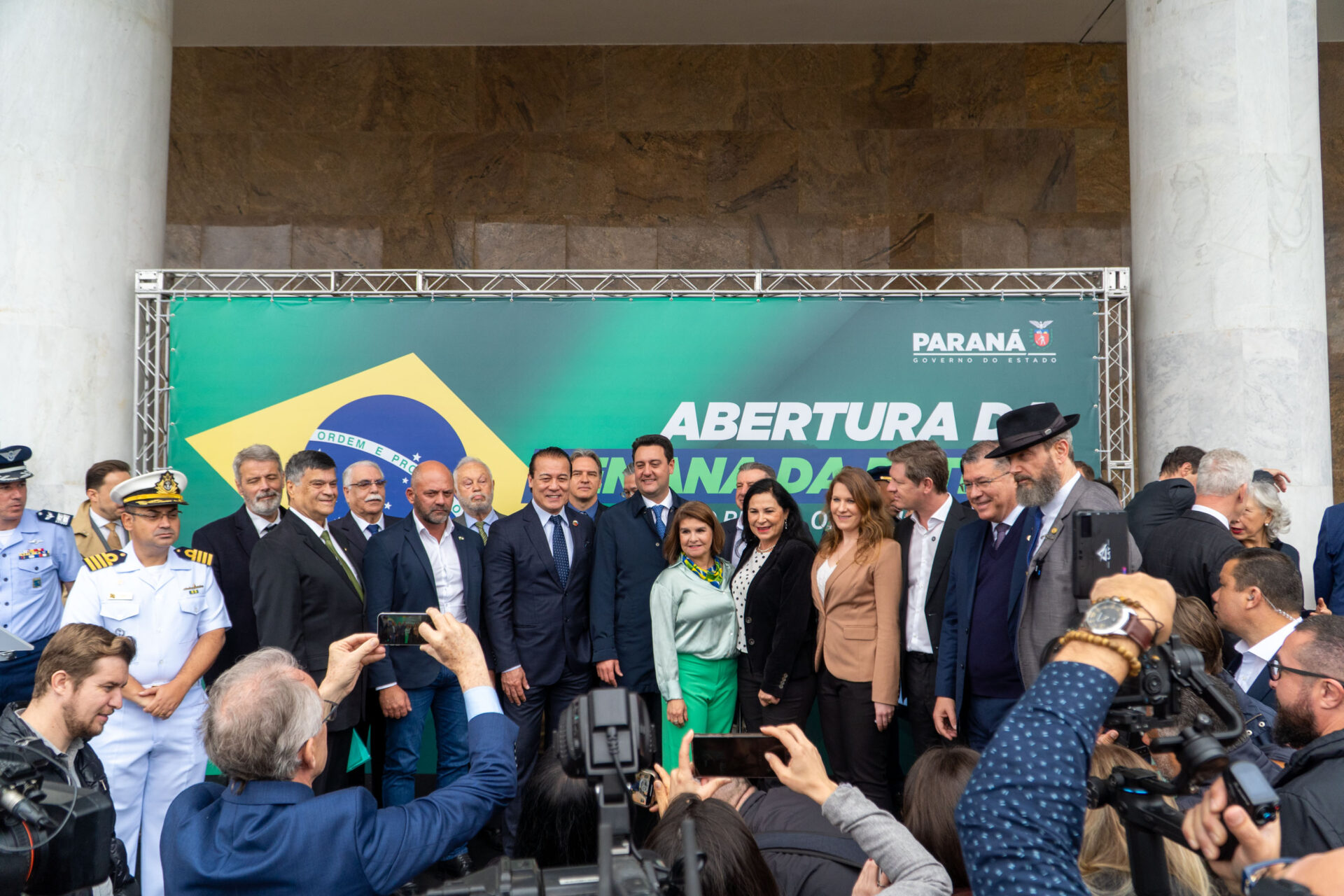 Cerimônia no Palácio Iguaçu celebra a independência e o início da Semana da Pátria