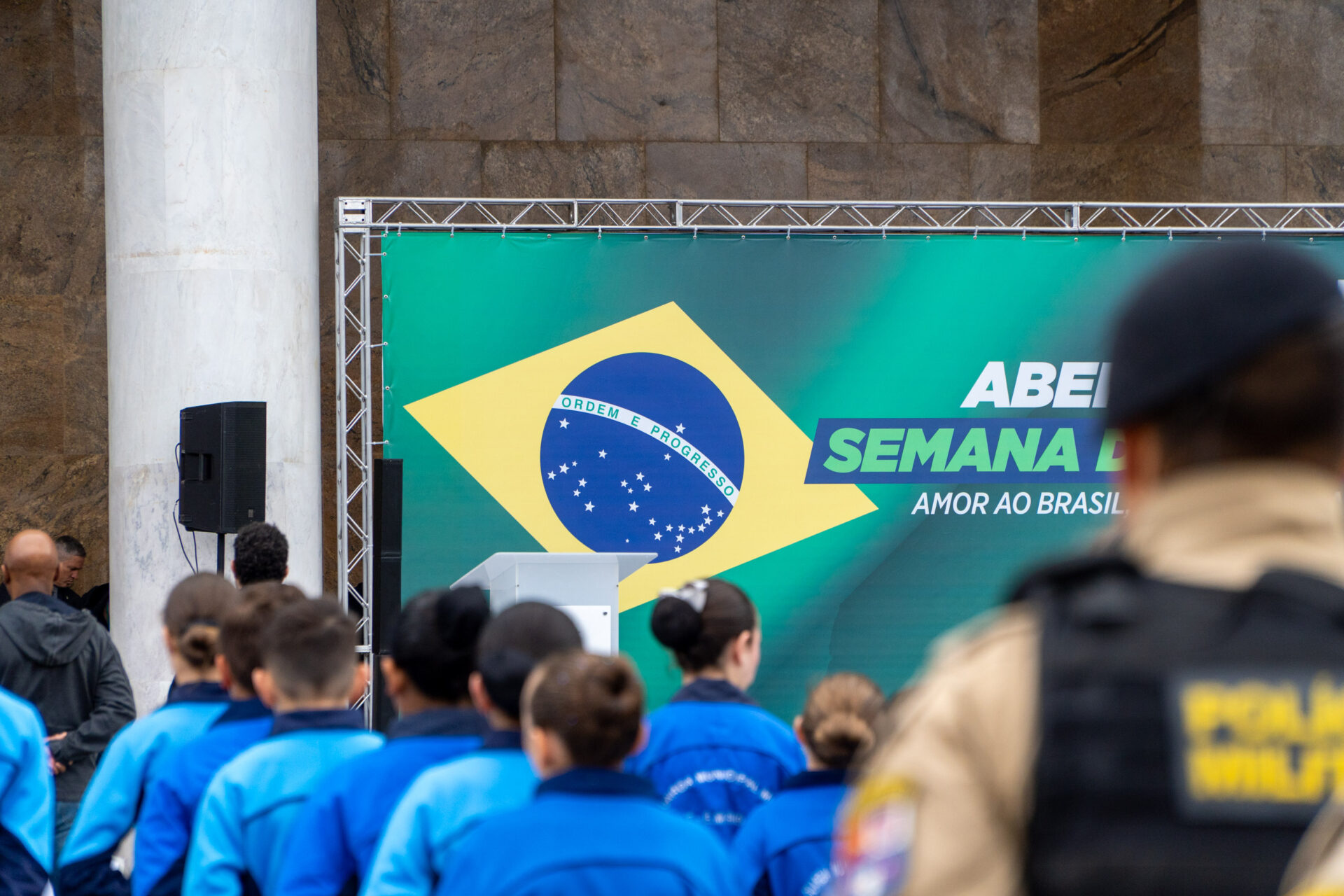 Cerimônia no Palácio Iguaçu celebra a independência e o início da Semana da Pátria