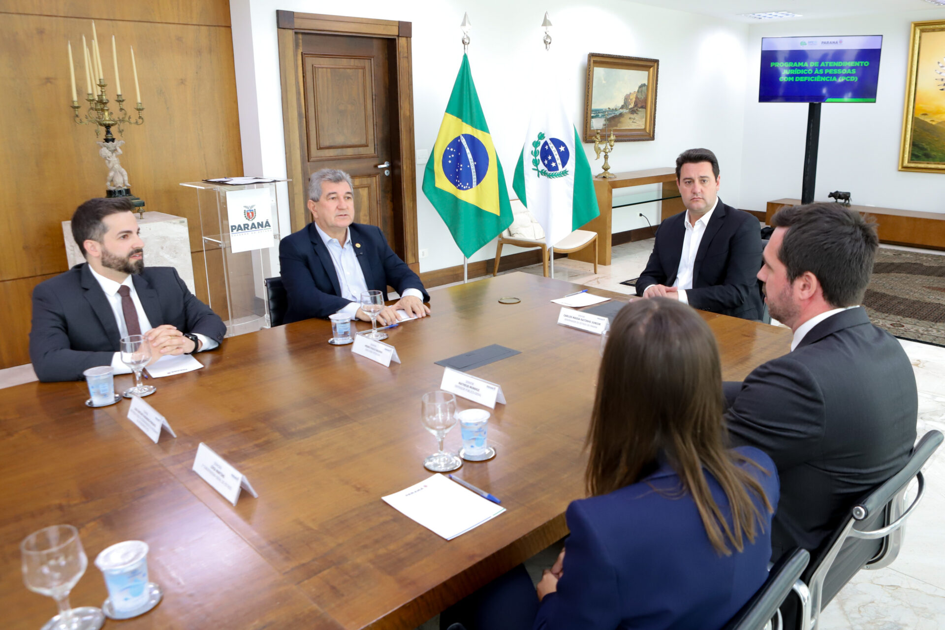 Governador sanciona lei que garante atendimento gratuito da Defensoria Pública a PCDs