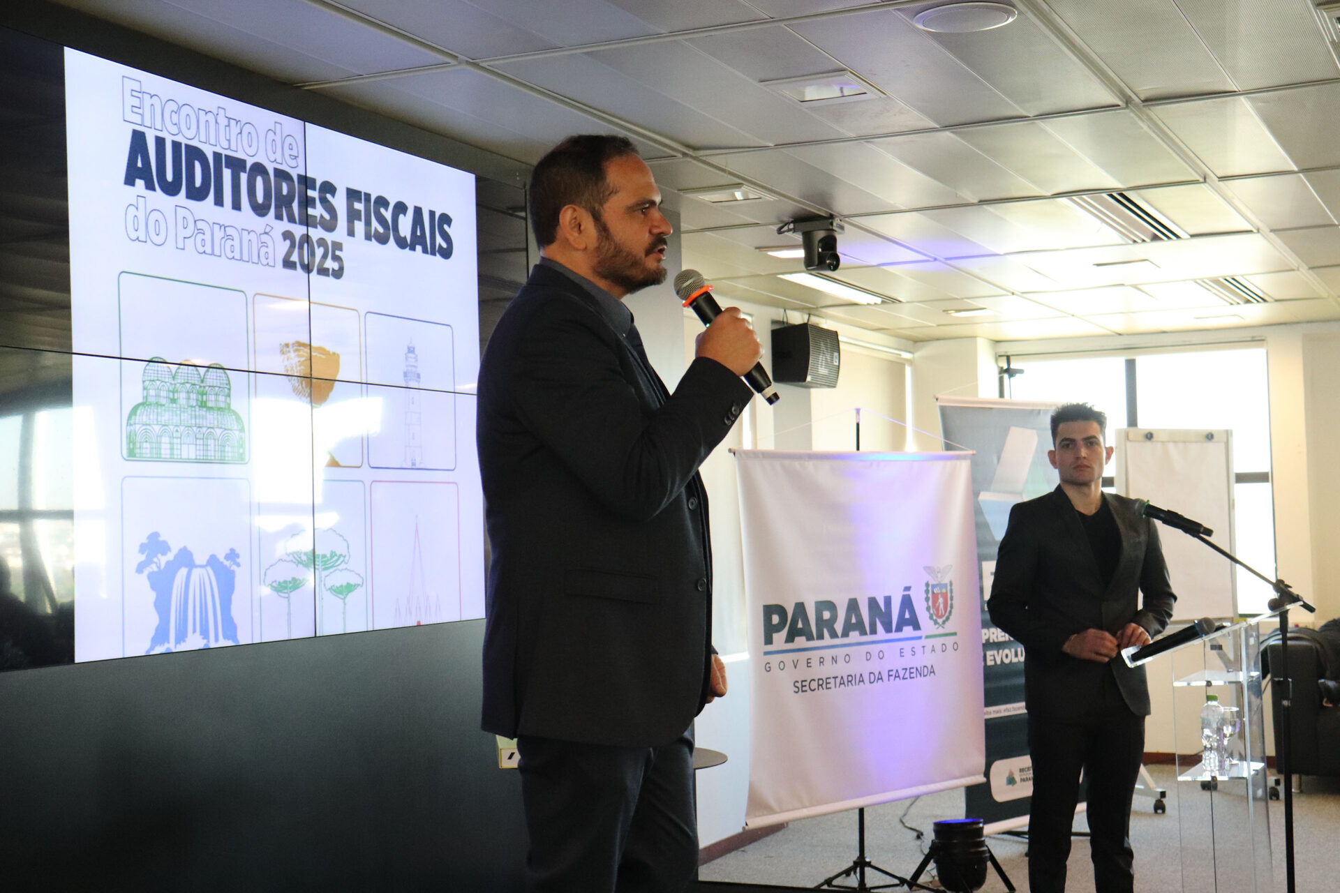 Confia Paraná e Reforma Tributária são temas de encontro da Receita Estadual