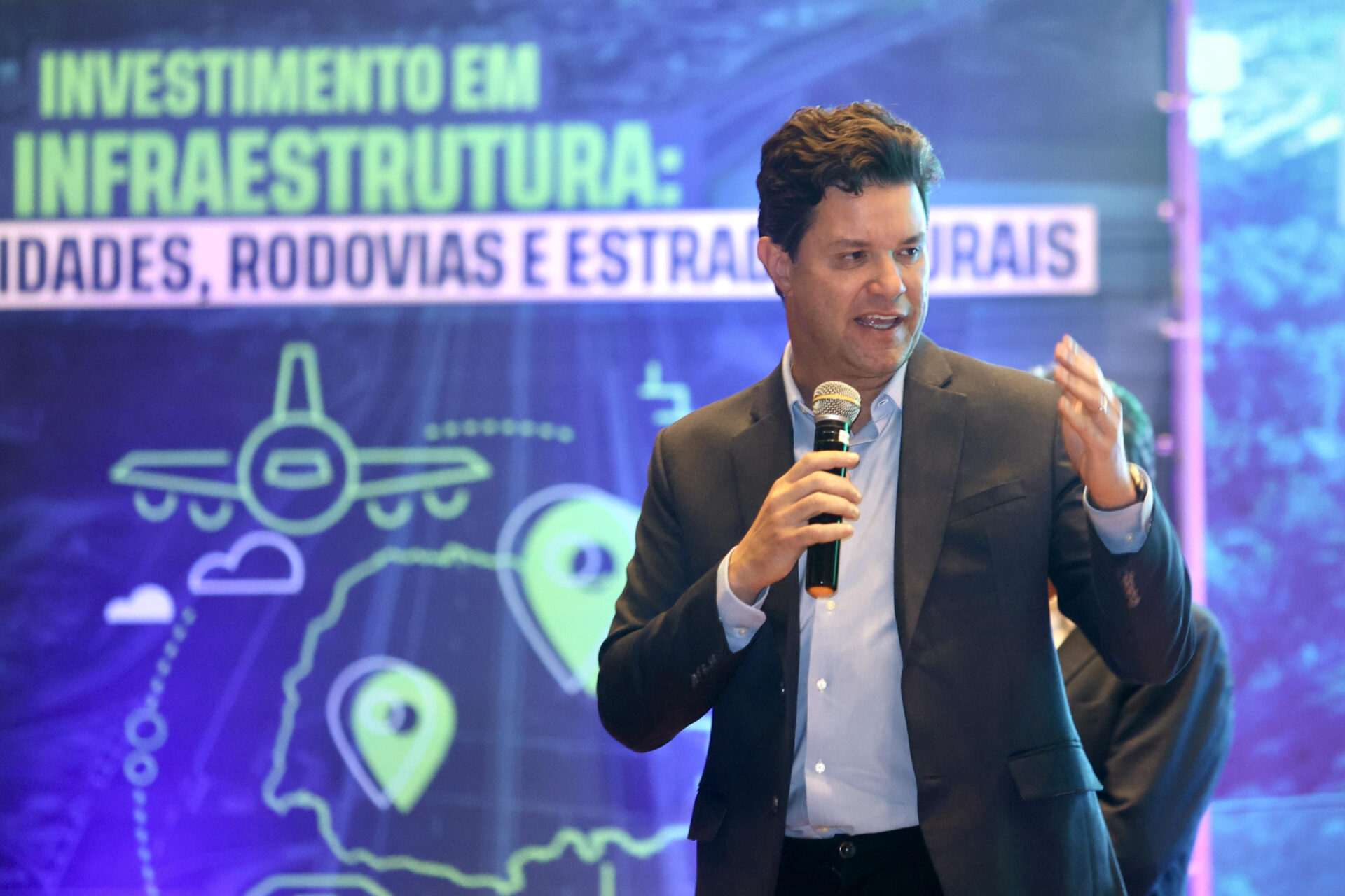 Governo começa a elaborar Plano de Logística e anuncia R$ 580 milhões para região de Ponta Grossa