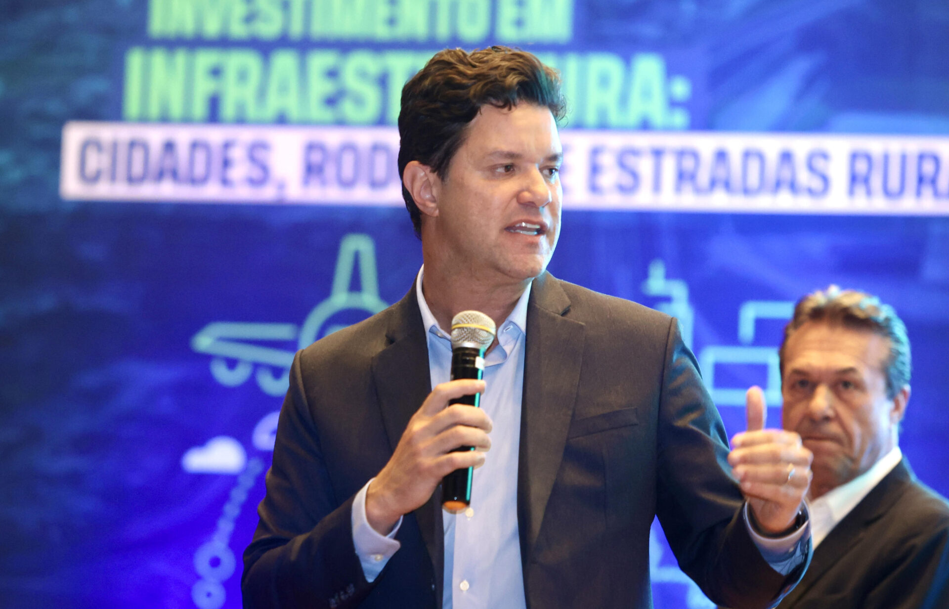 Governo começa a elaborar Plano de Logística e anuncia R$ 580 milhões para região de Ponta Grossa