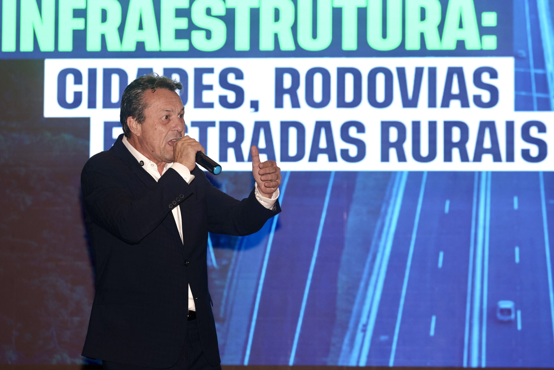 Governo começa a elaborar Plano de Logística e anuncia R$ 580 milhões para região de Ponta Grossa