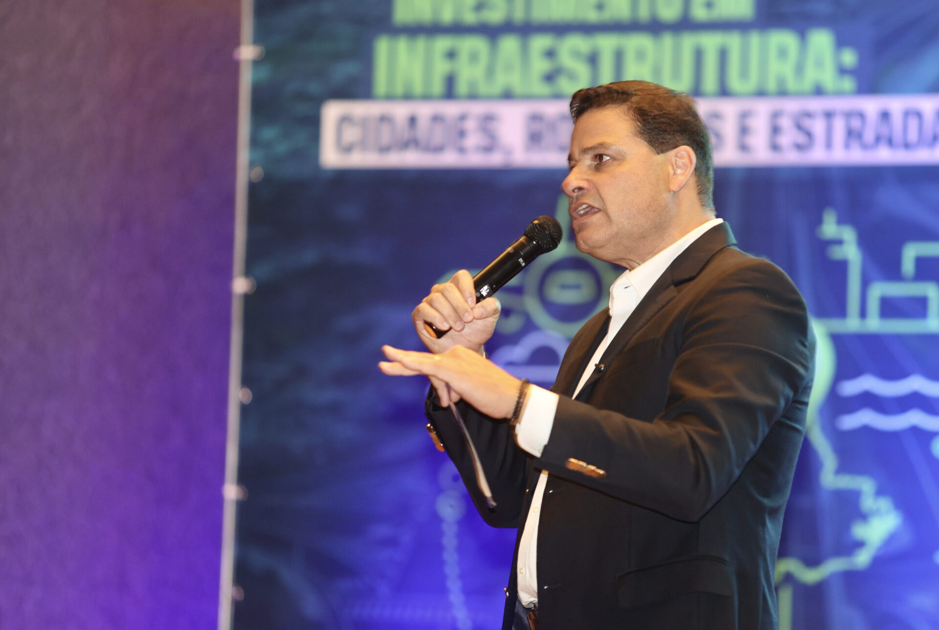 Governo começa a elaborar Plano de Logística e anuncia R$ 580 milhões para região de Ponta Grossa