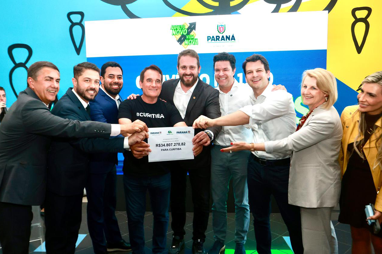 Governo celebra mil convênios firmados com municípios por meio da Secretaria das Cidades
