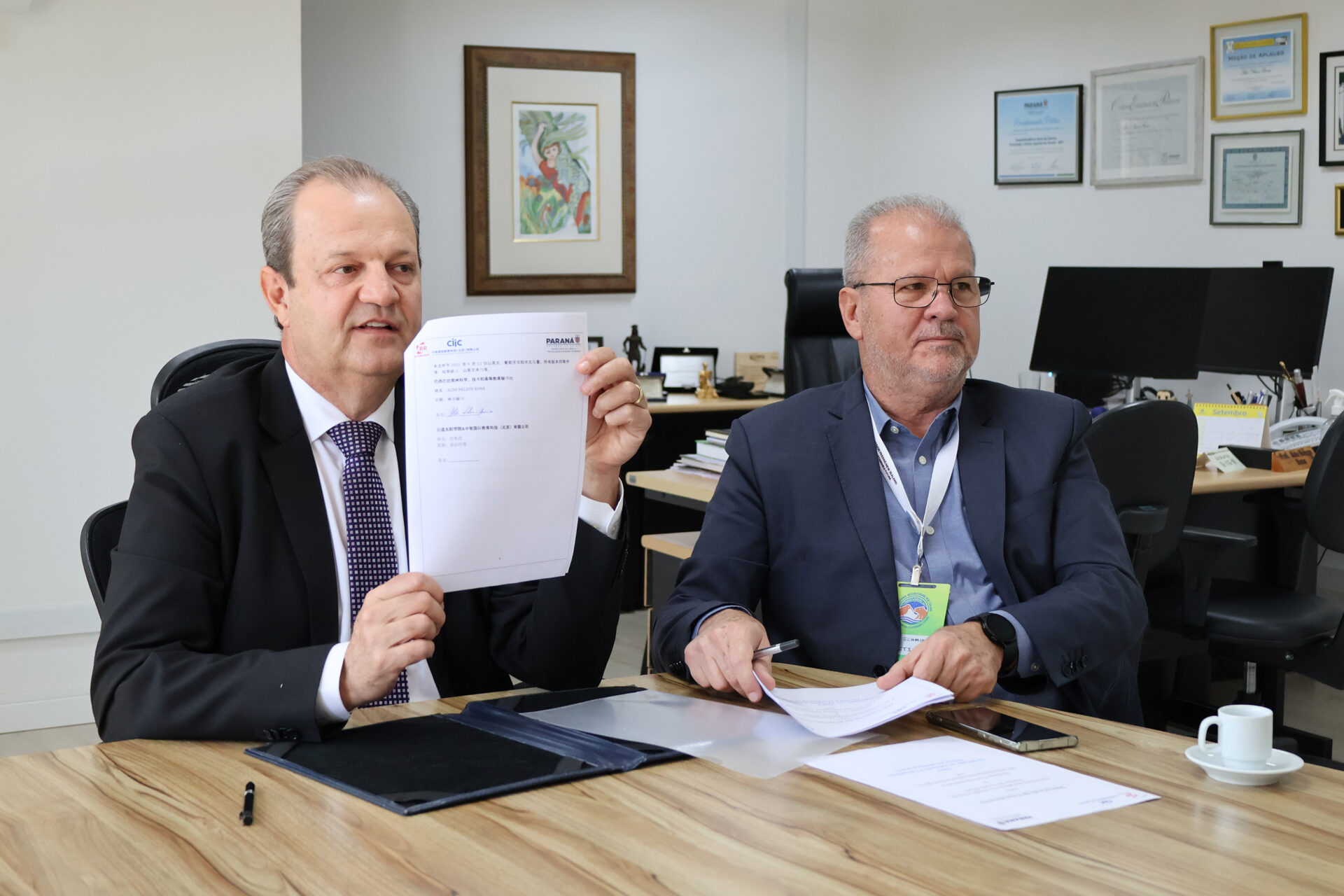 Governo firma parceria internacional para ofertar cursos de qualificação em 19 áreas