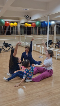 CULTURA E INCLUSÃO | Festival de Dança de Cascavel oferece oficinas de Dança Inclusiva a pessoas com deficiência