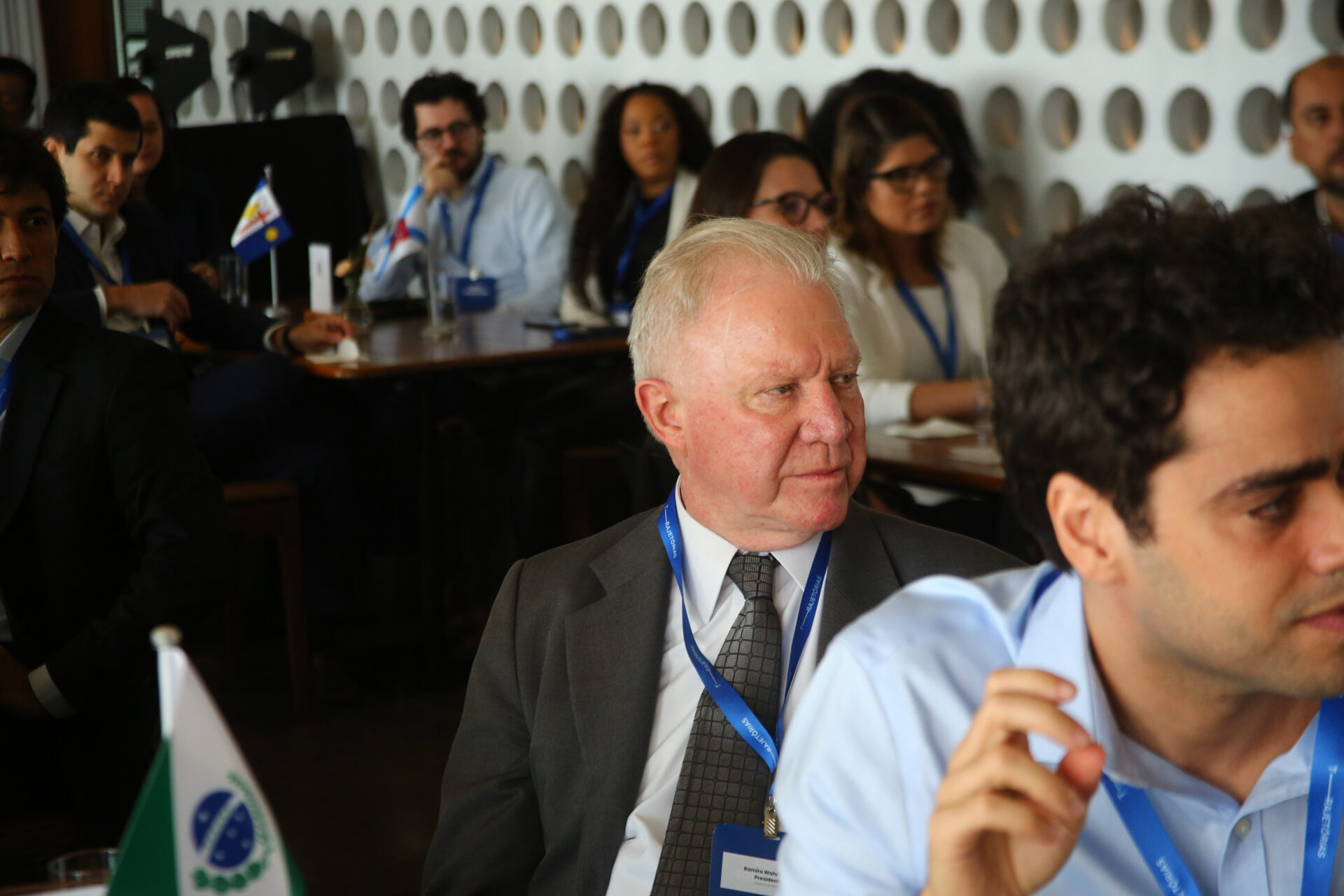Paraná articula parceria para estudantes fazerem pós-graduação no Exterior