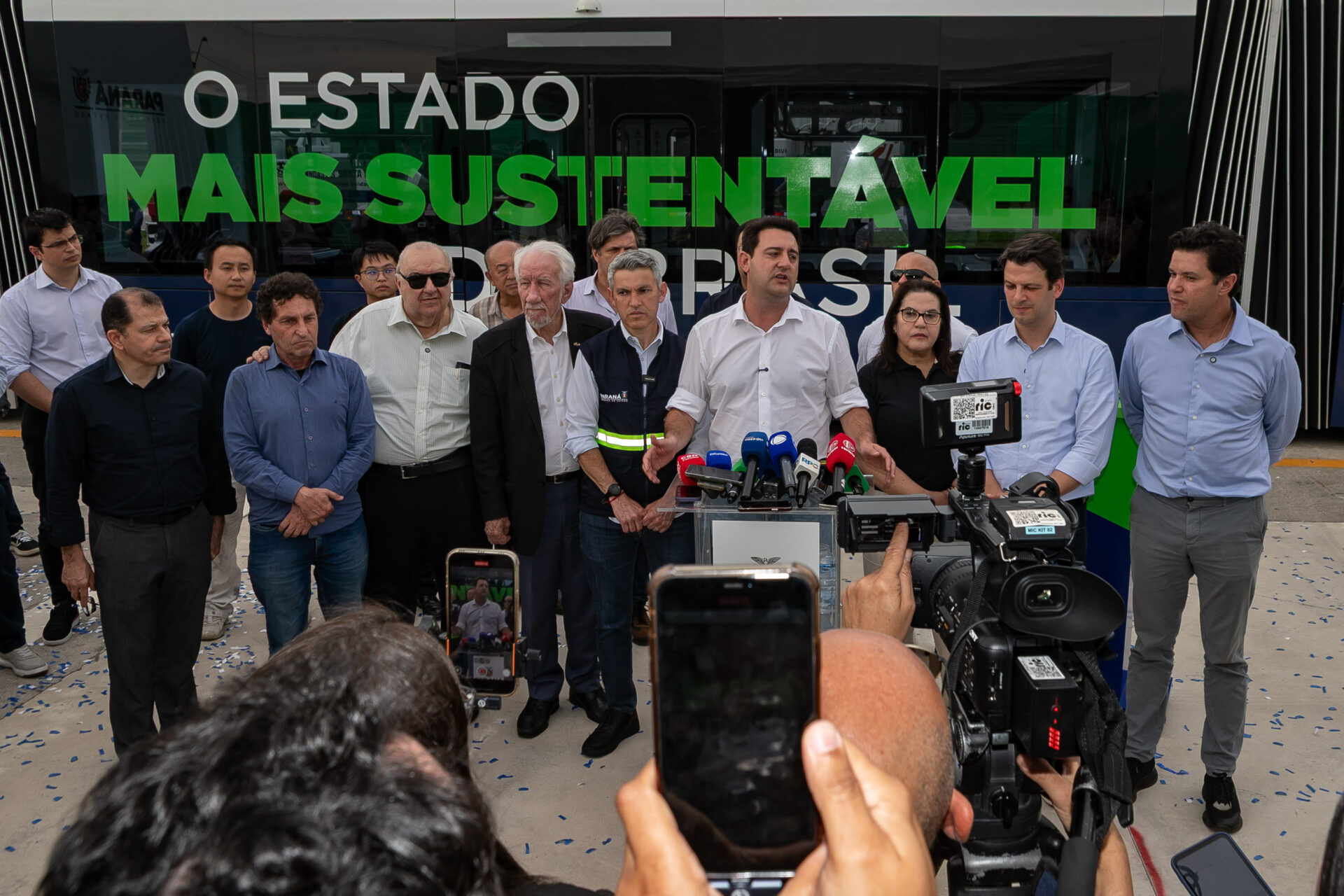 BUD traz inovação e será alternativa sustentável ao transporte coletivo, diz Ratinho Júnior