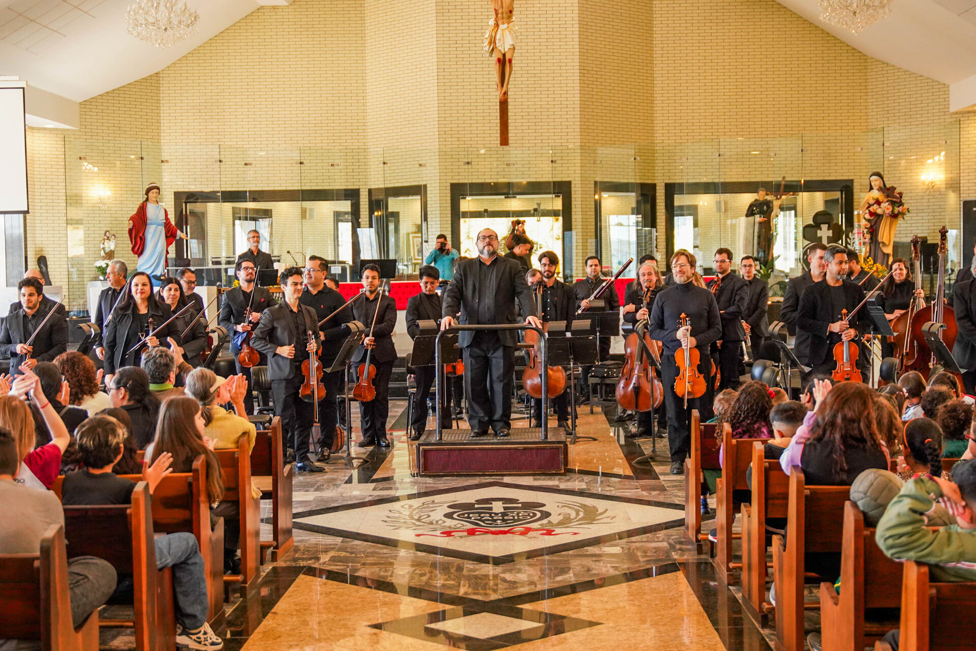 Orquestra Sinfônica do Paraná encanta o público na 1ª de duas apresentações em Colombo