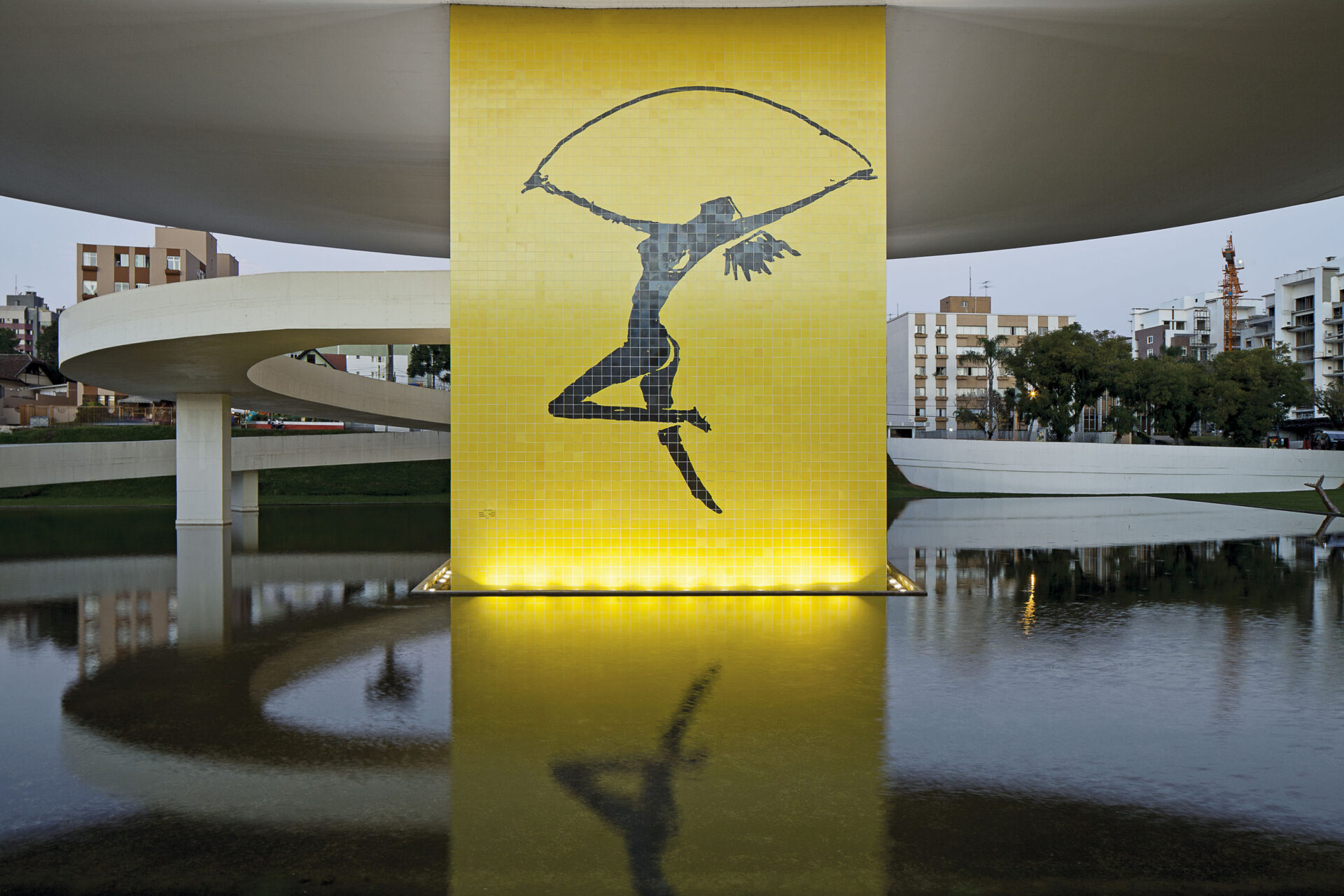 Museu Oscar Niemeyer divulga horário especial de funcionamento para o feriado