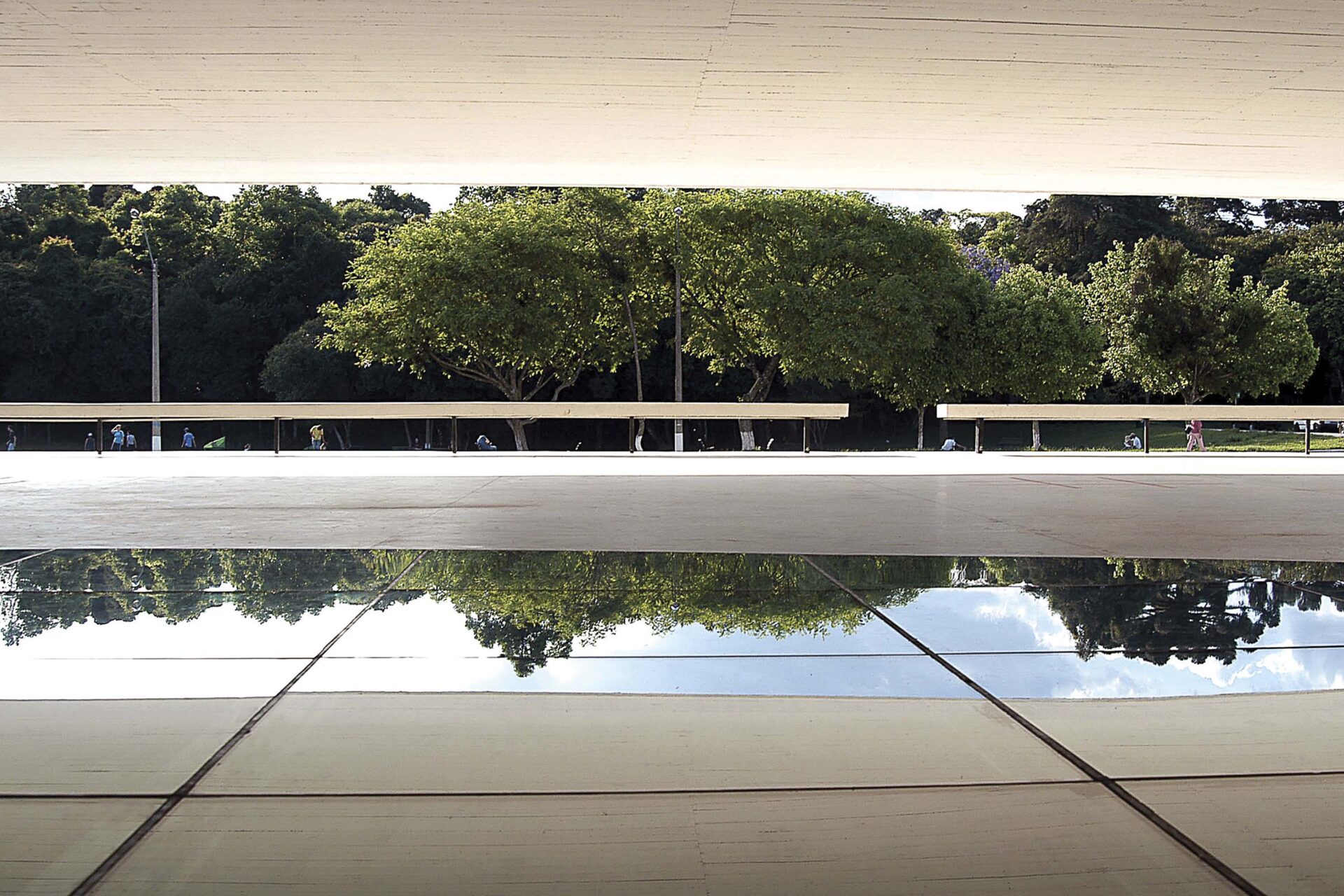 MON e prefeitura firmam parceria para fortalecer potencial turístico do museu e de Curitiba