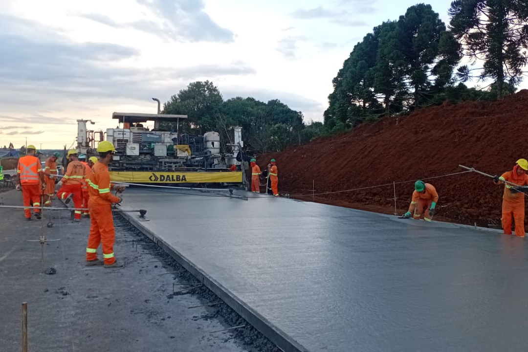 Duplicação e restauração em concreto da PRC-466 em Guarapuava chega a 54%
