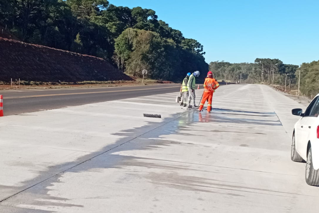 Duplicação e restauração em concreto da PRC-466 em Guarapuava chega a 54%