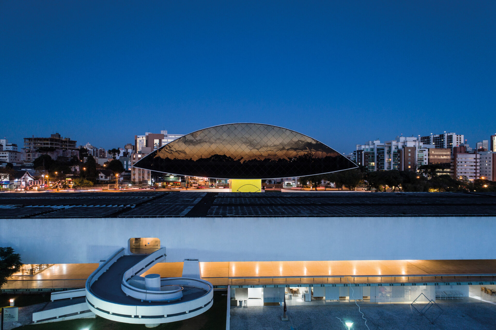 Obras de Poty: exposição do MON recebe prêmio de melhor do ano da ABCA