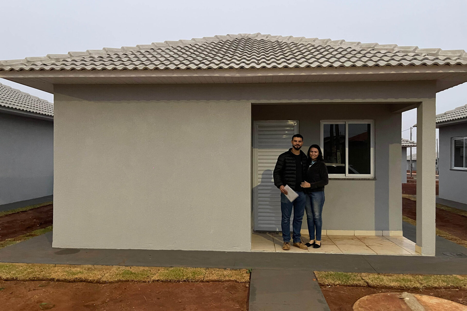 37 famílias de Rancho Alegre D’Oeste conquistam a casa própria com auxílio do Estado