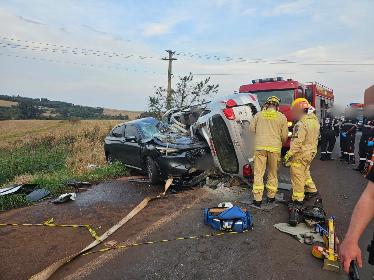 Colisão na BR-163 entre SUVs mata dois e provoca filas na saída de Toledo - Imagem do artigo original