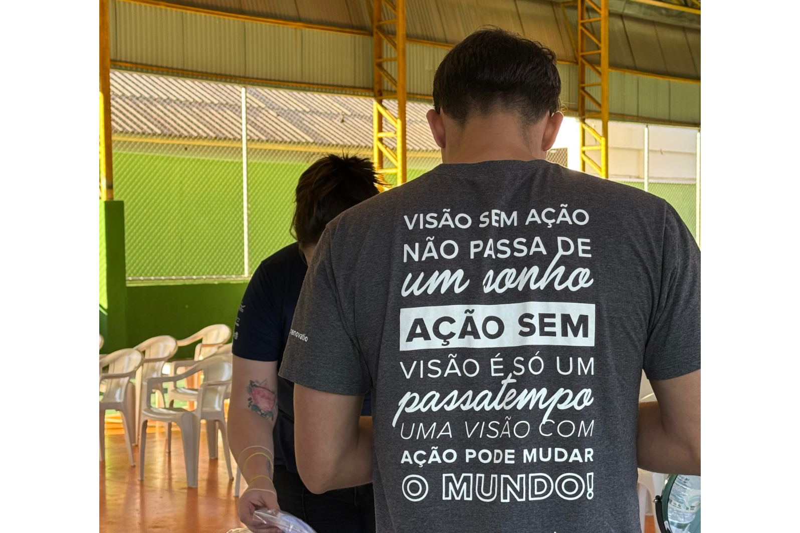 Programa Bons Olhos Paraná entrega mais 318 óculos a estudantes de cinco municípios