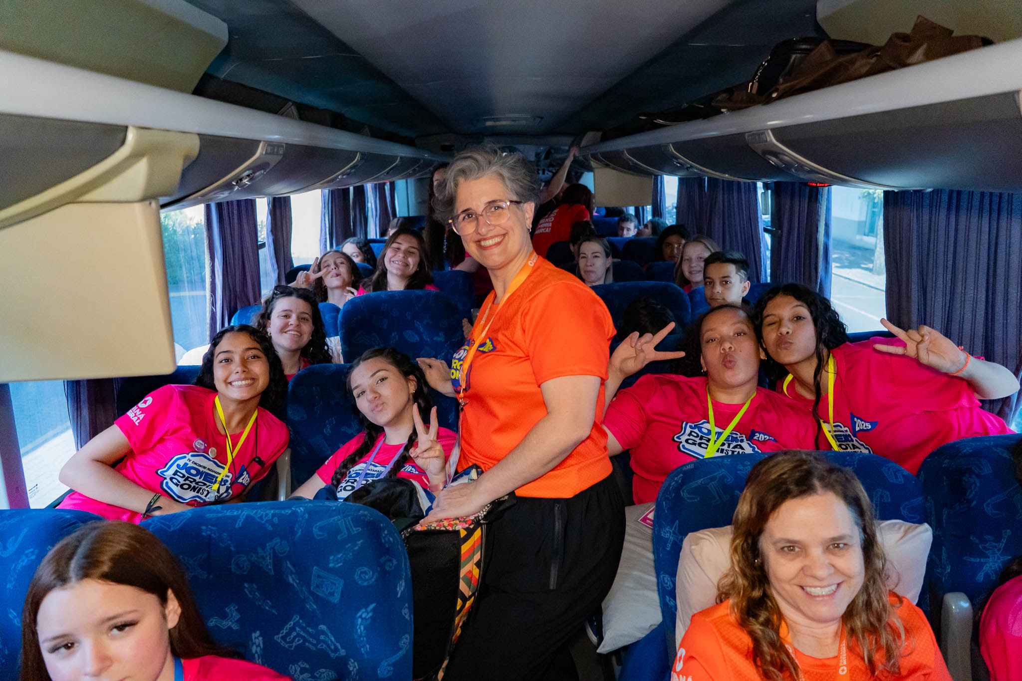 Jovens Protagonistas retornam de encontro prontos para transformar realidade em escolas estaduais