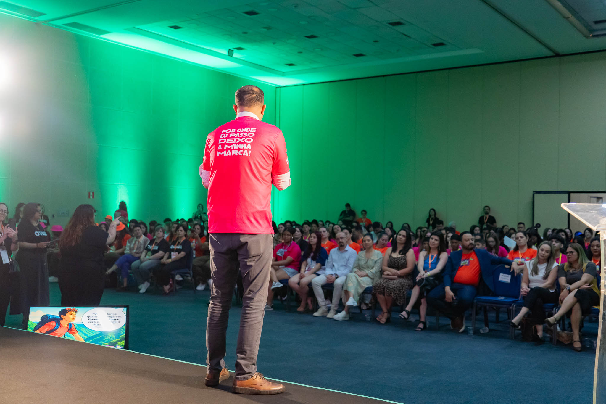 Jovens Protagonistas retornam de encontro prontos para transformar realidade em escolas estaduais