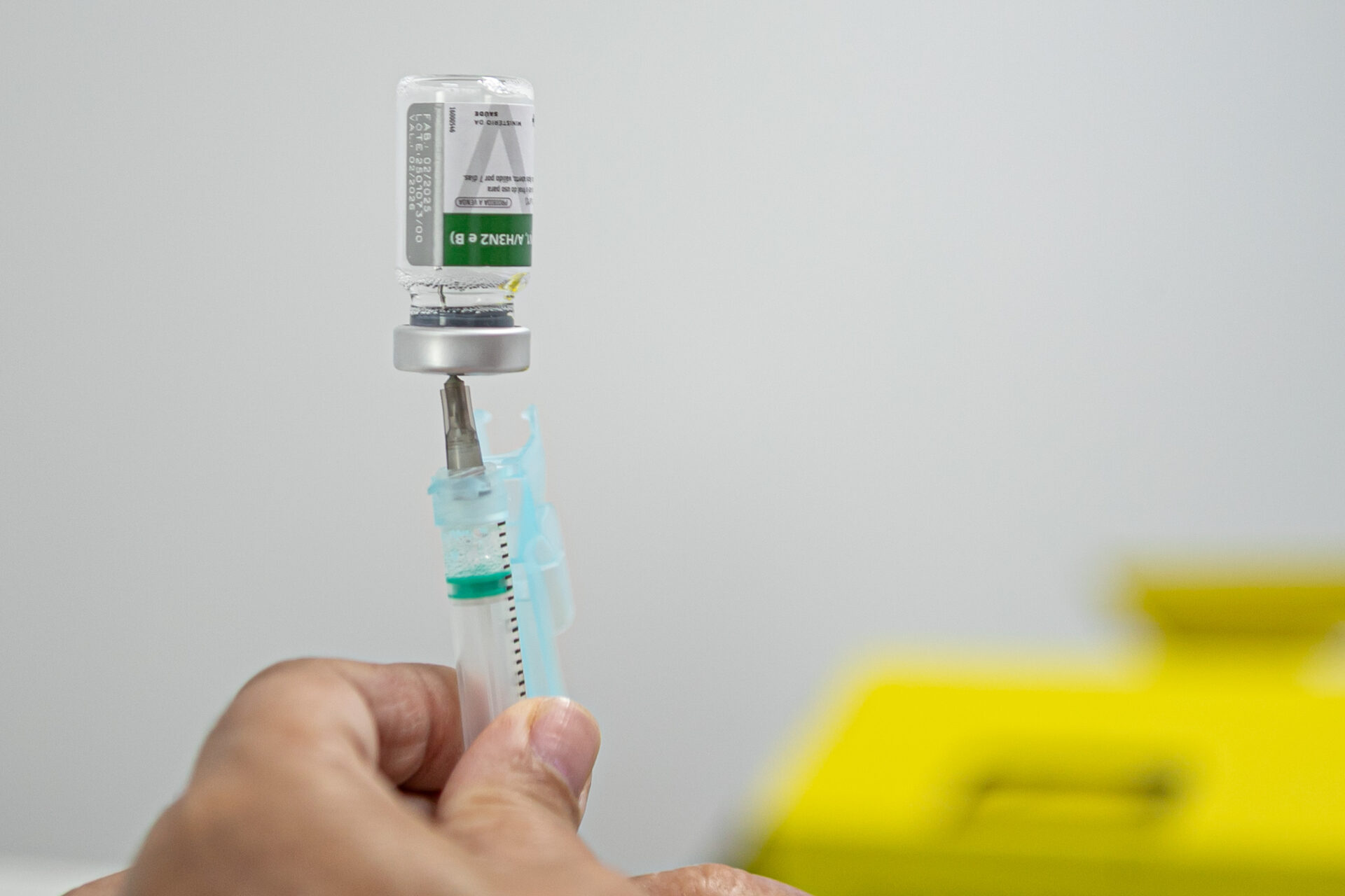 Com estratégia de vacinação, Paraná encerra estado de alerta para síndromes respiratórias