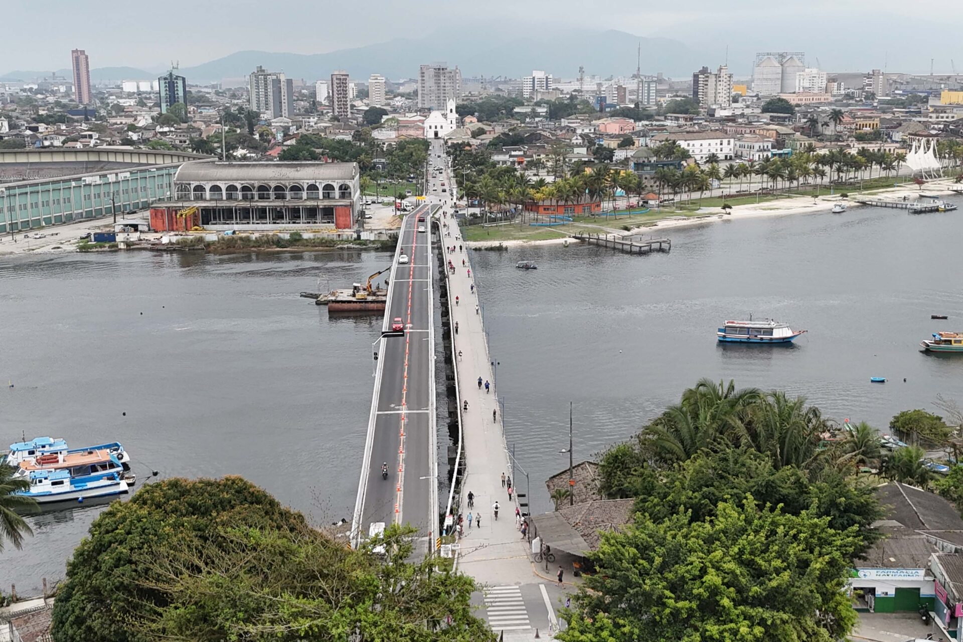 Estado investe R$ 1,7 bilhão em obras de infraestrutura nos municípios do Litoral