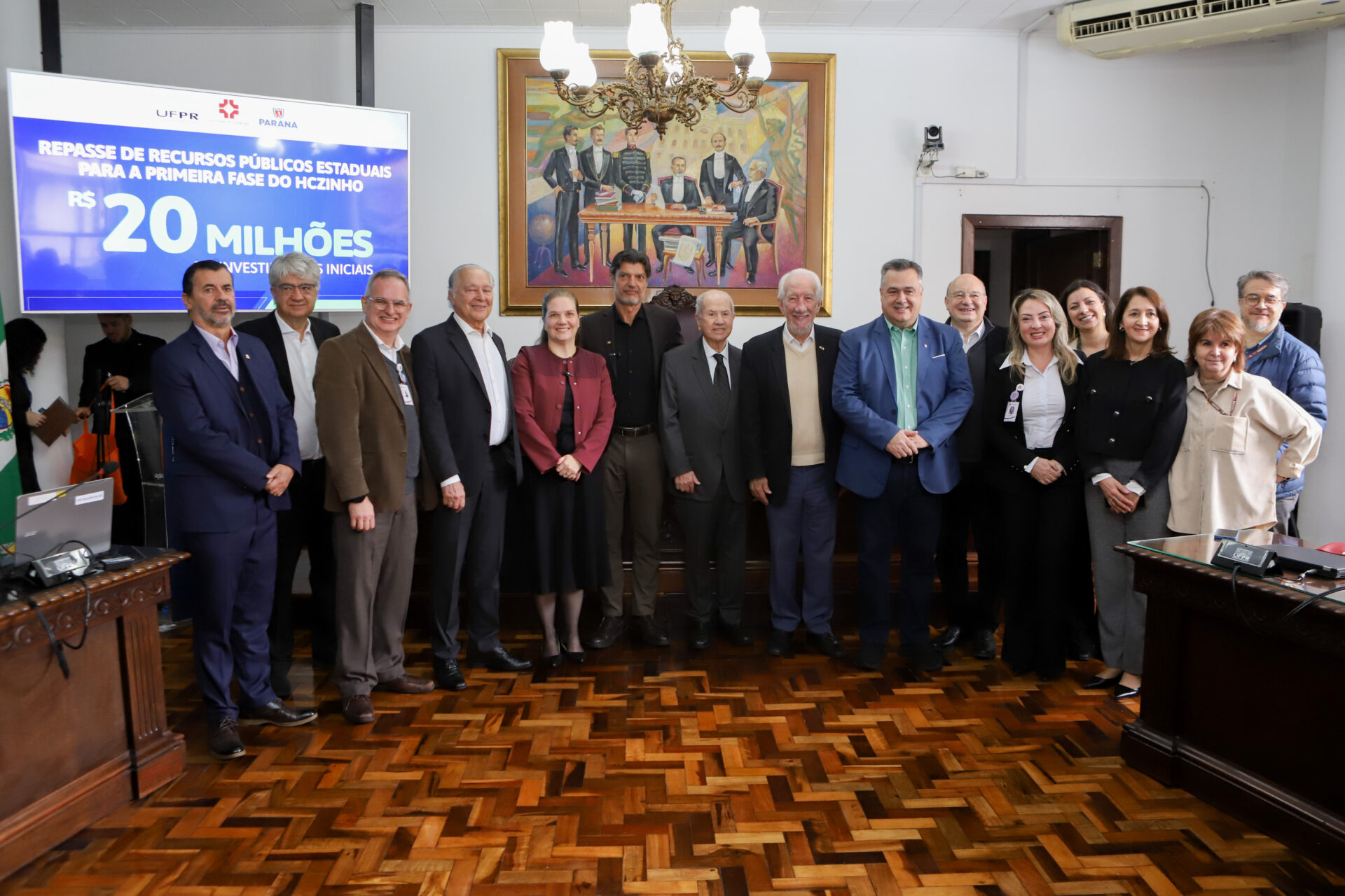 Governo do Paraná investe R$ 20 milhões para auxiliar na construção do HCzinho da UFPR
