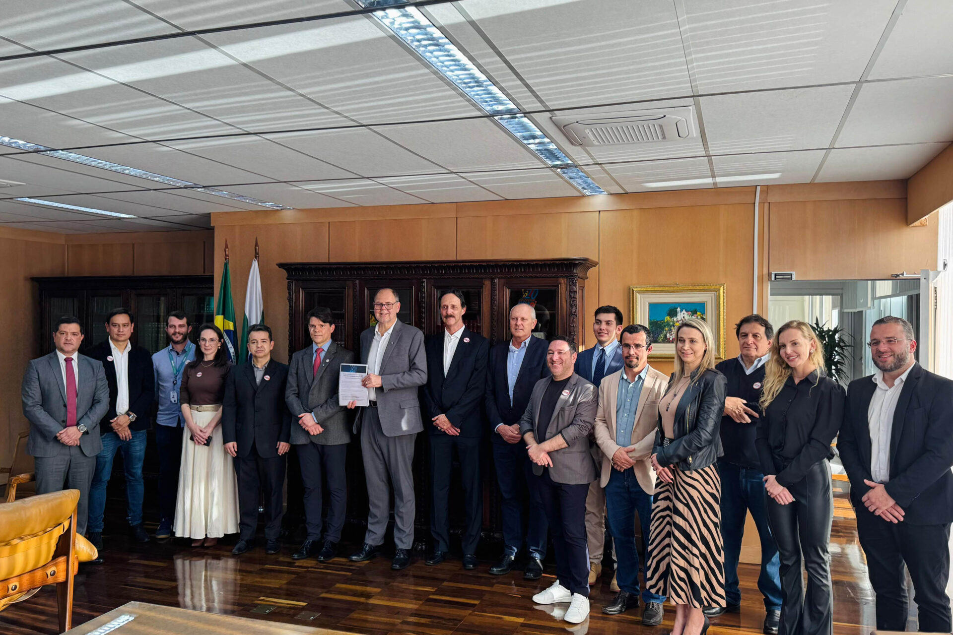 Estado firma cooperação com TCE para fomentar a inovação e projetos de IA