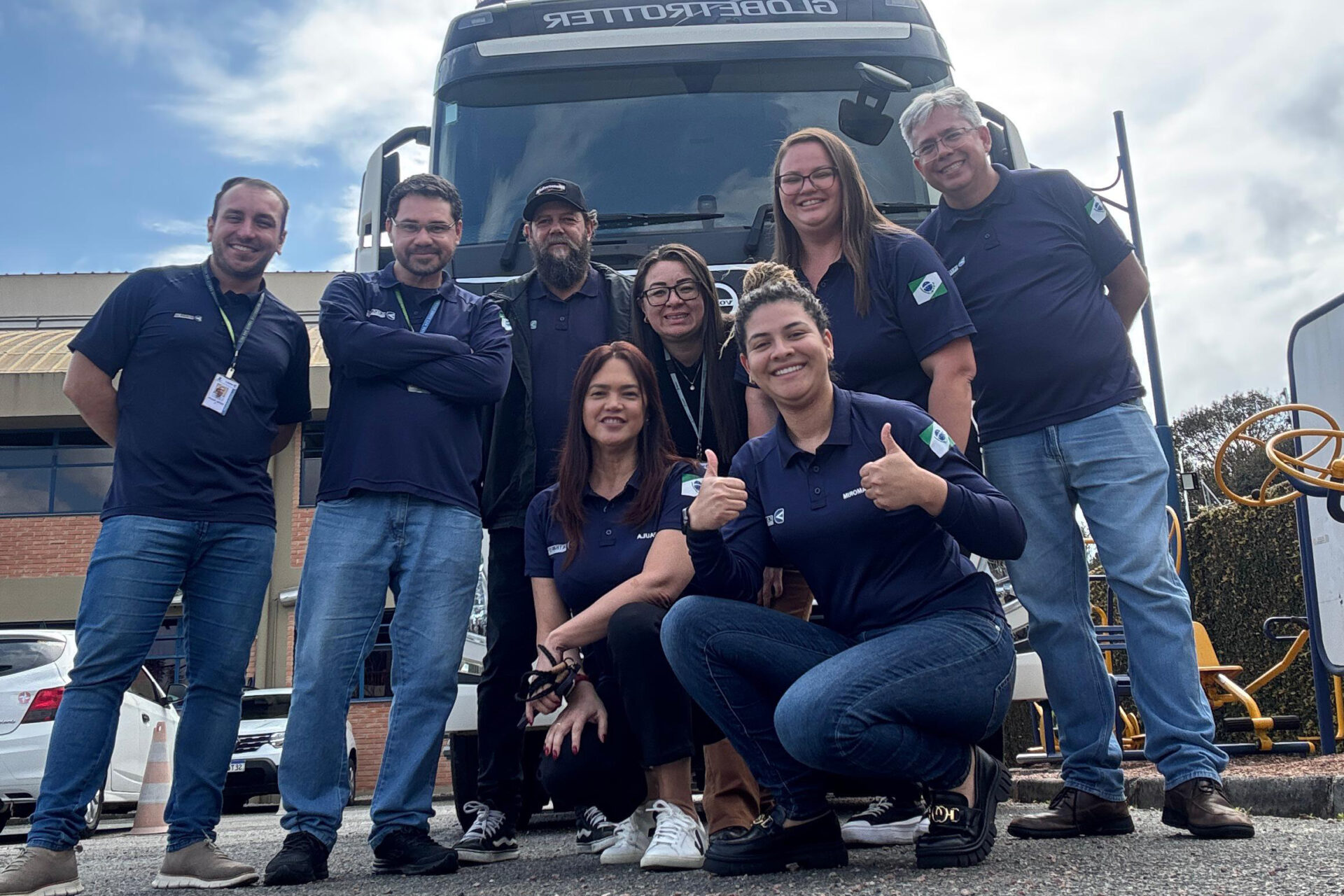 Detran-PR arrecada mais de R$ 4,8 milhões em leilões de veículos e materiais ferrosos