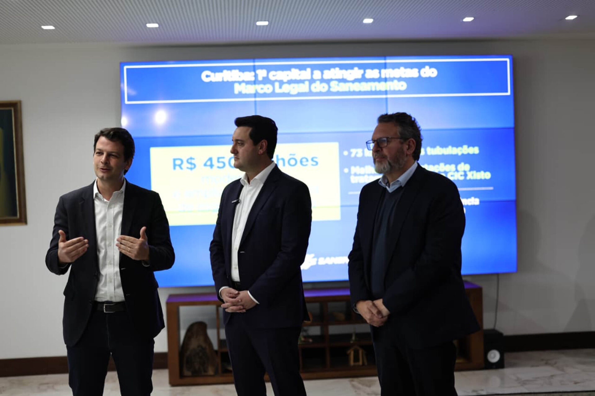 Governador anuncia R$ 456 milhões de investimentos da Sanepar para Curitiba