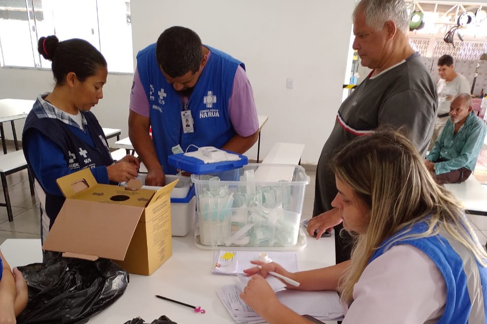 Dia D de Multivacinação mobiliza 10 mil profissionais em 1370 salas de aplicação pelo Paraná