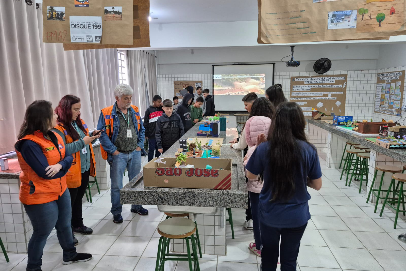 Brigadas Escolares chega a todo o Paraná na Semana de Redução de Risco de Desastres